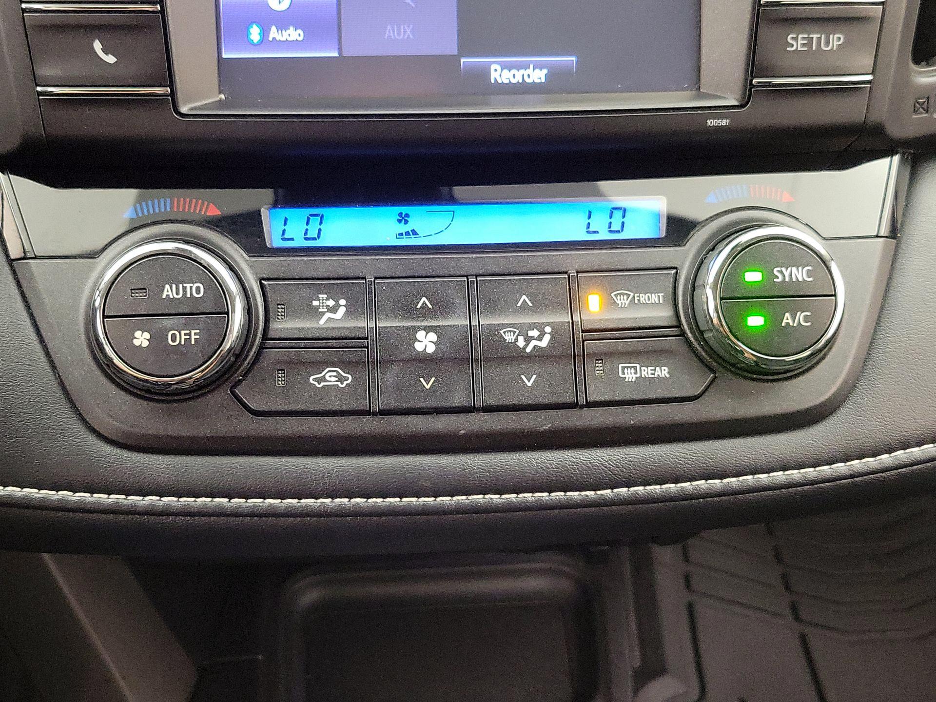 Thumbnail: 2018 Toyota RAV4 - 16