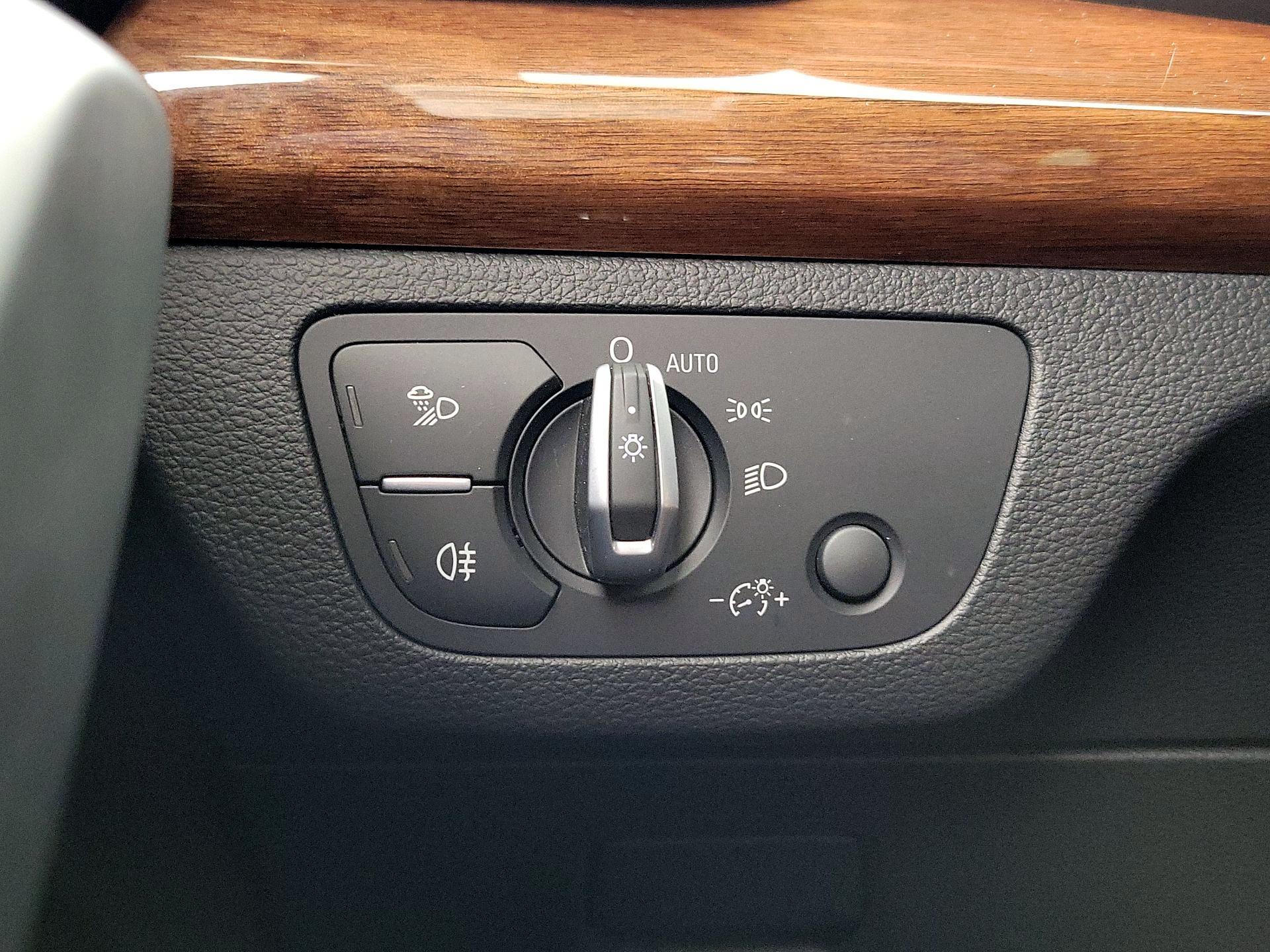 Thumbnail: 2022 Audi Q5 - 13