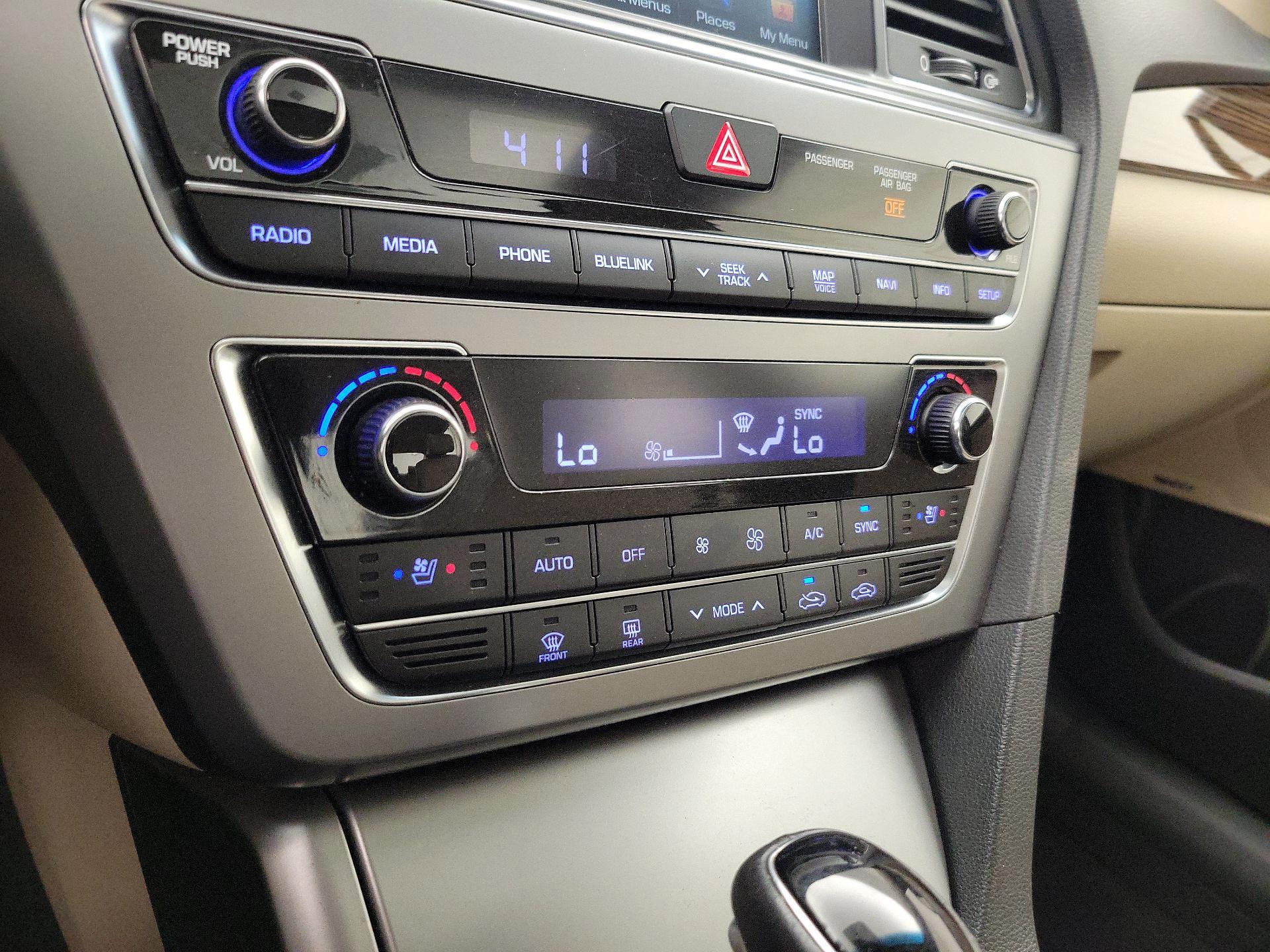 Thumbnail: 2017 Hyundai Sonata - 17