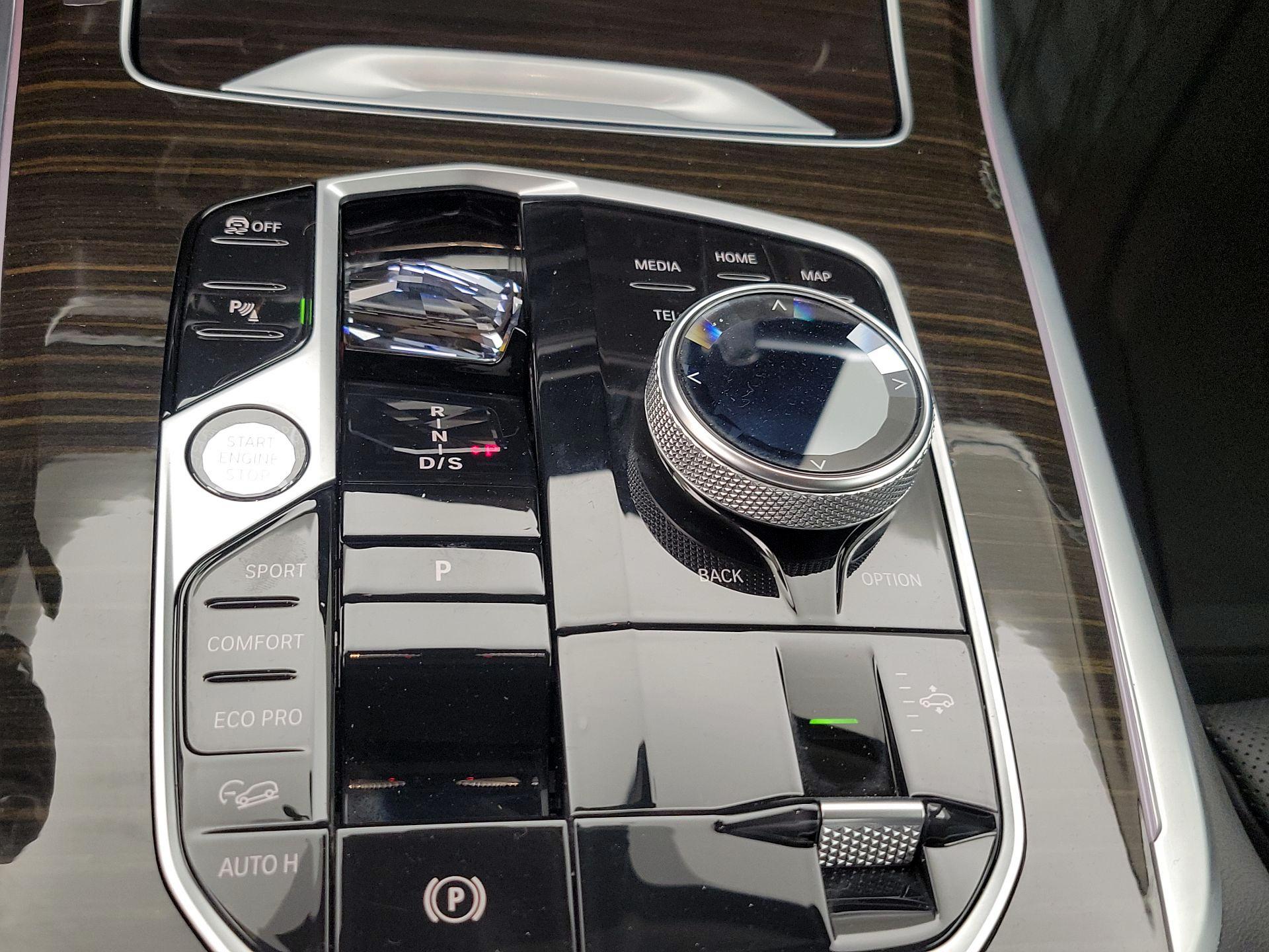 Thumbnail: 2024 BMW X7 - 18