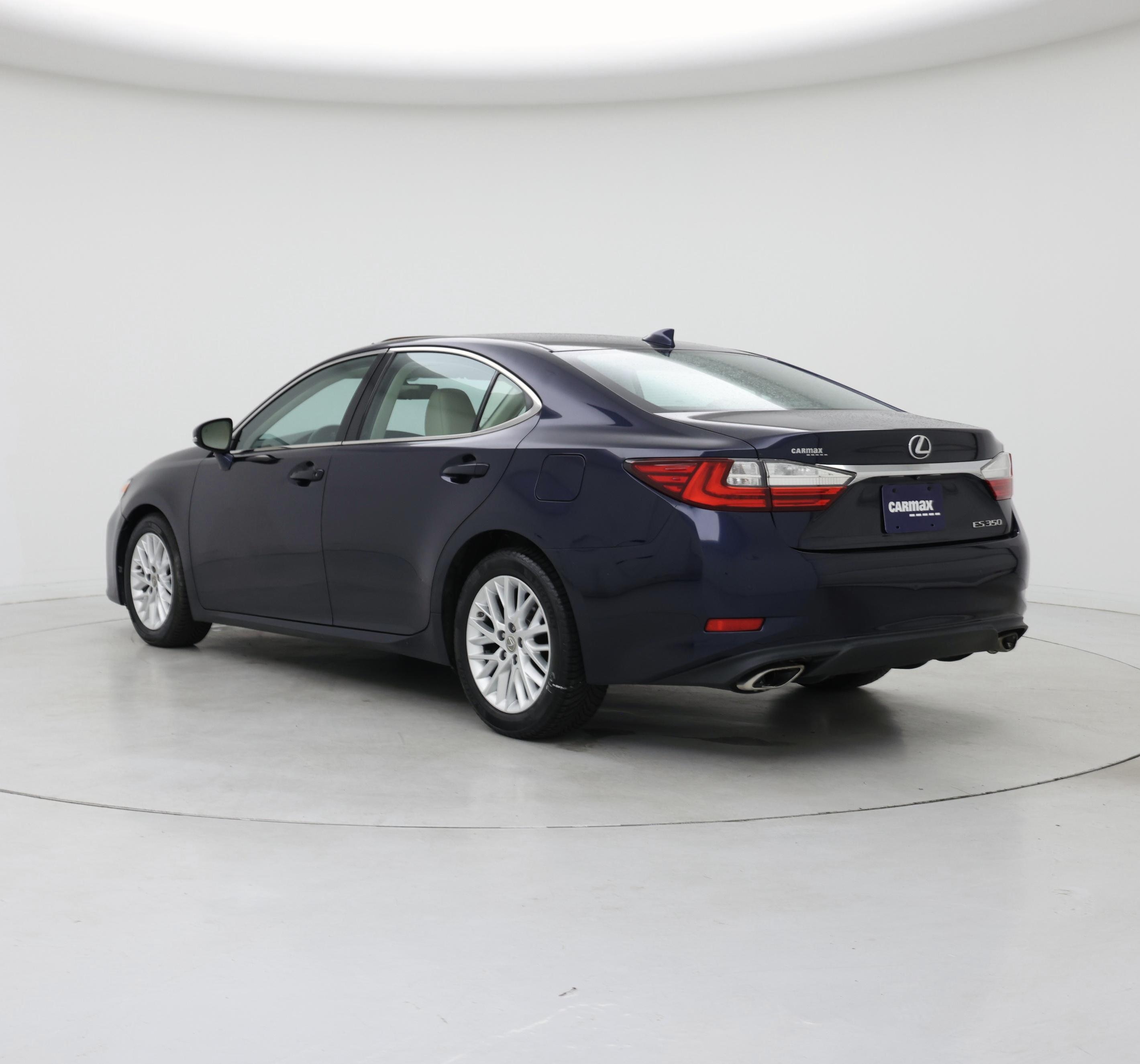 Thumbnail: 2016 Lexus ES - 2