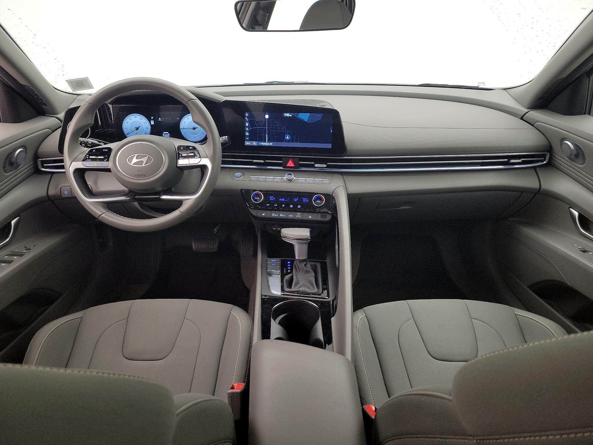 Thumbnail: 2024 Hyundai Elantra - 9