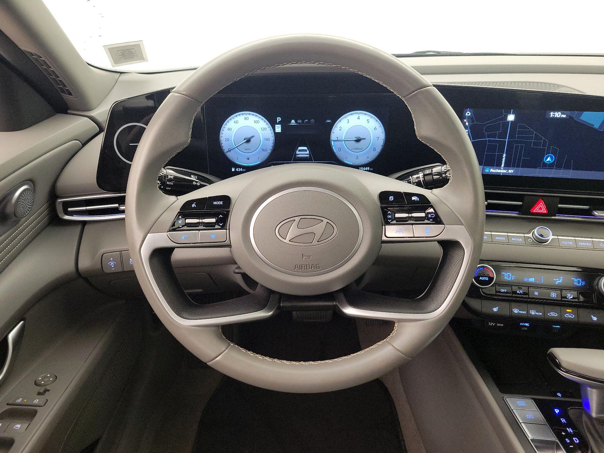 Thumbnail: 2024 Hyundai Elantra - 10