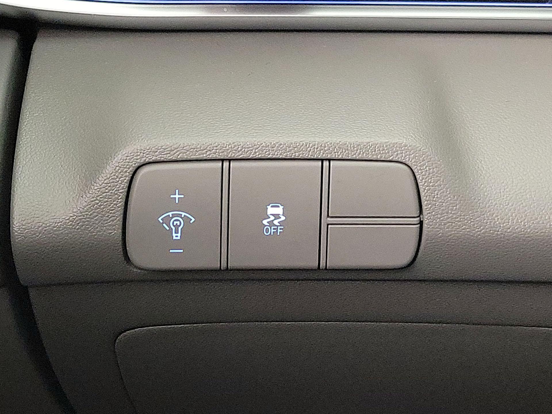 Thumbnail: 2024 Hyundai Elantra - 13