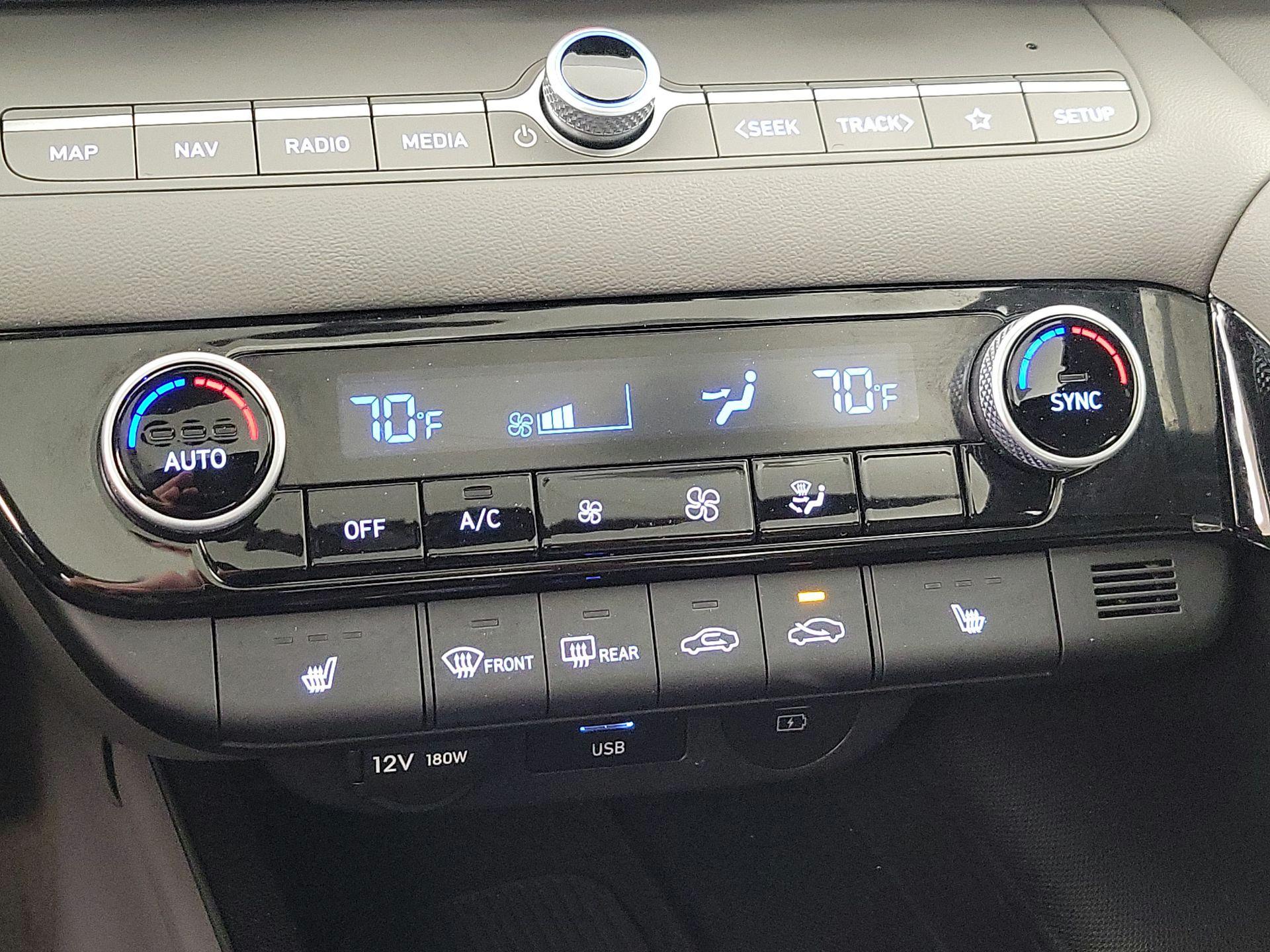 Thumbnail: 2024 Hyundai Elantra - 17