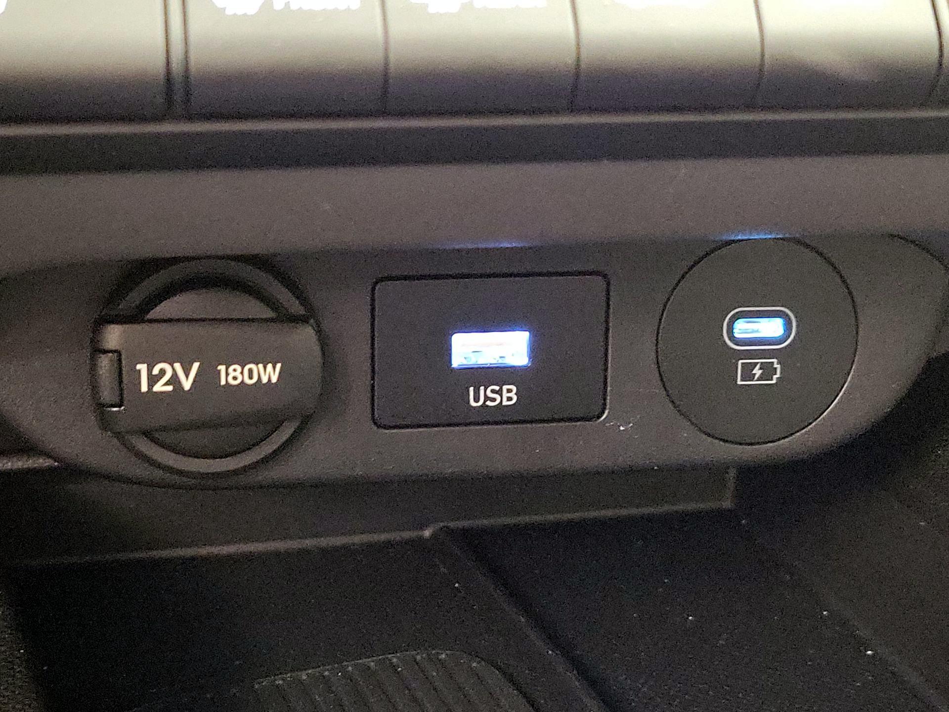 Thumbnail: 2024 Hyundai Elantra - 19