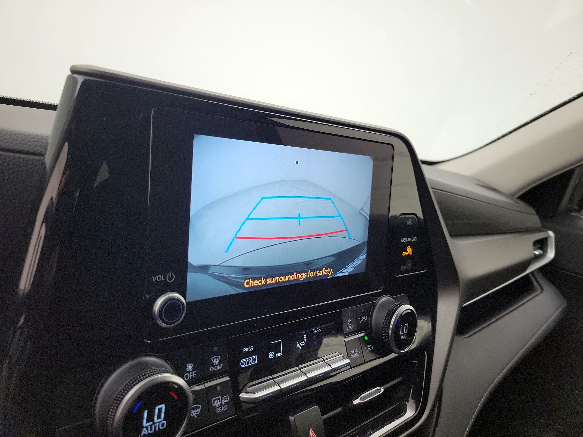 Thumbnail: 2023 Toyota Highlander - 14