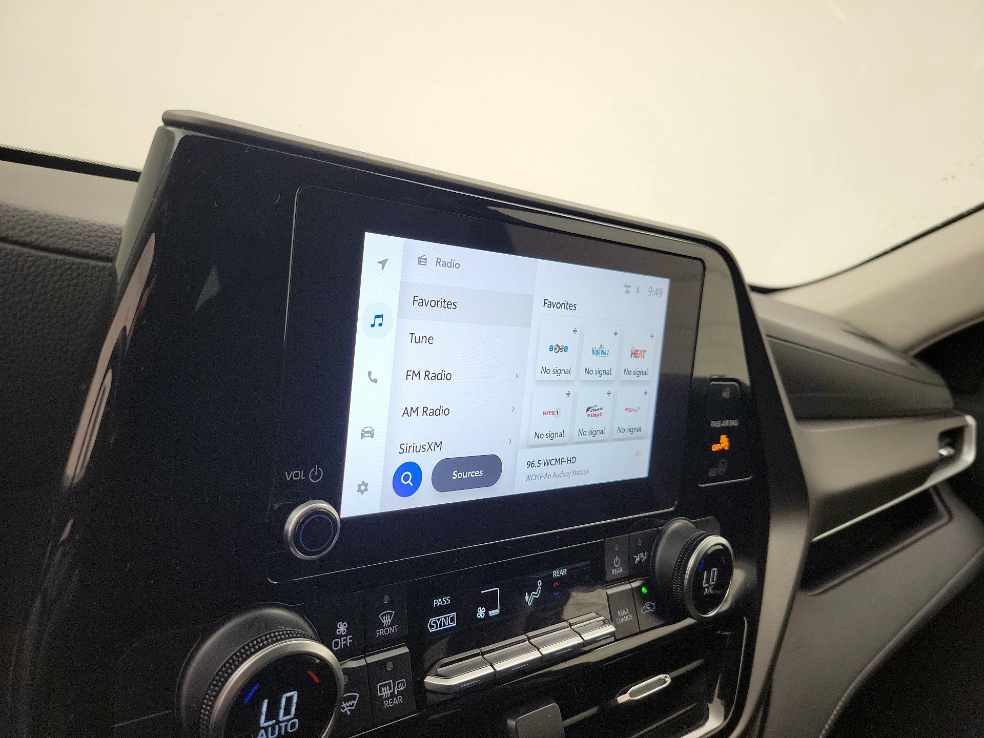 Thumbnail: 2023 Toyota Highlander - 15