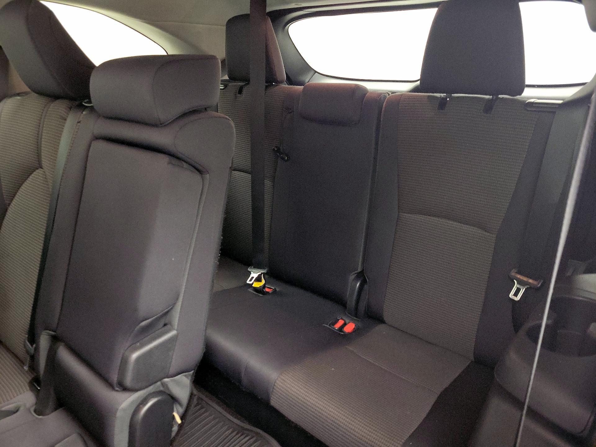 Thumbnail: 2023 Toyota Highlander - 20