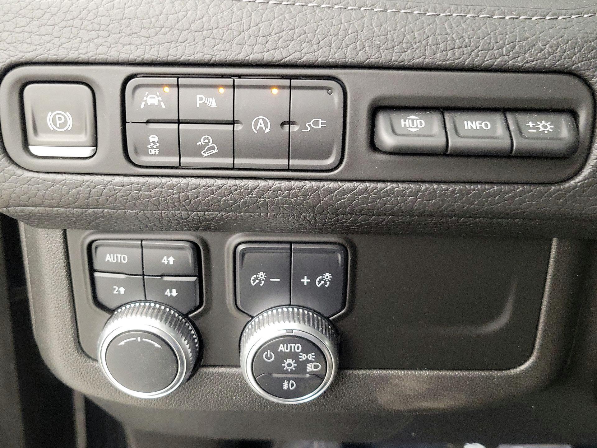 Thumbnail: 2021 GMC Yukon - 13