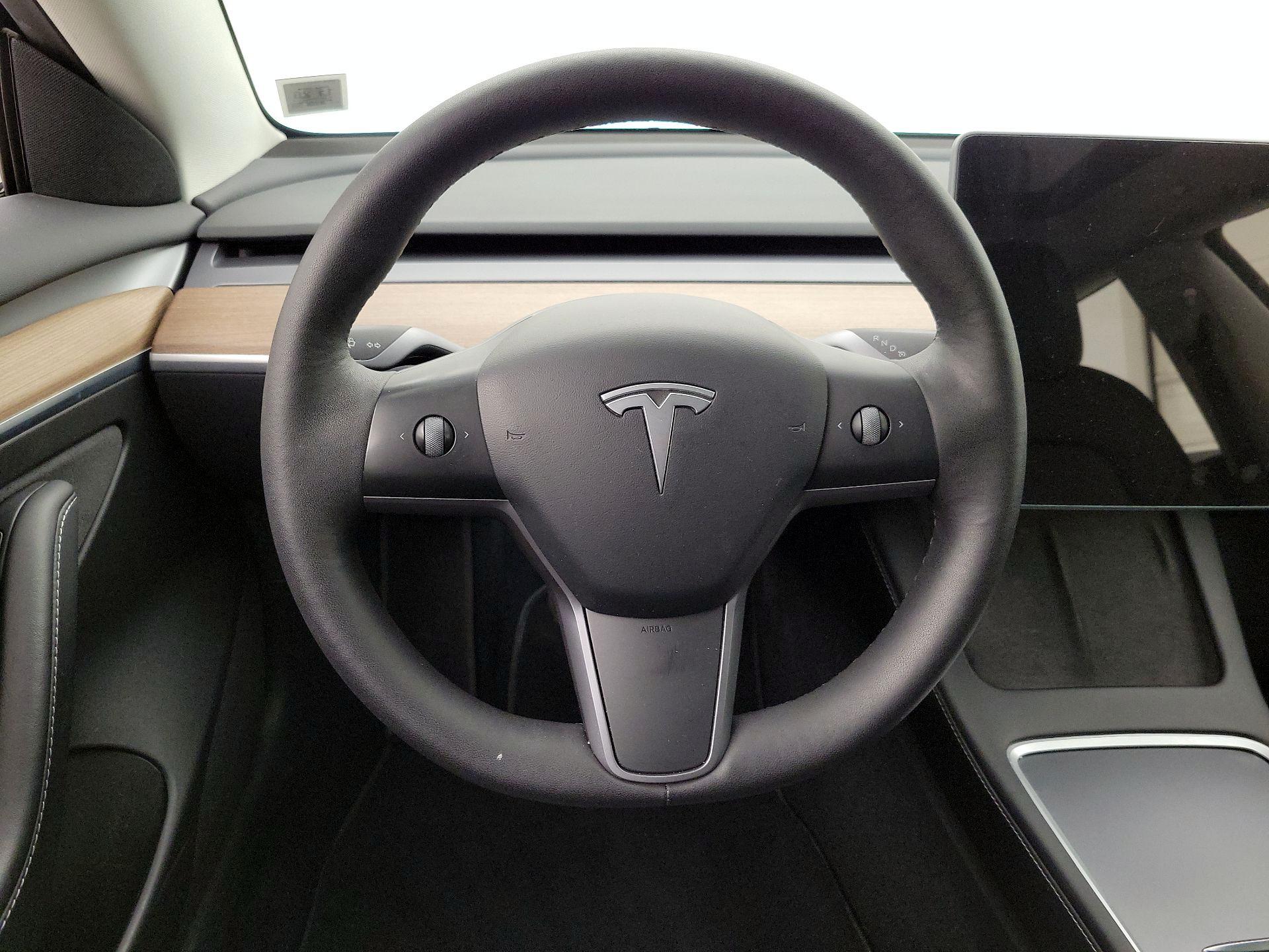 Thumbnail: 2022 Tesla Model 3 - 10