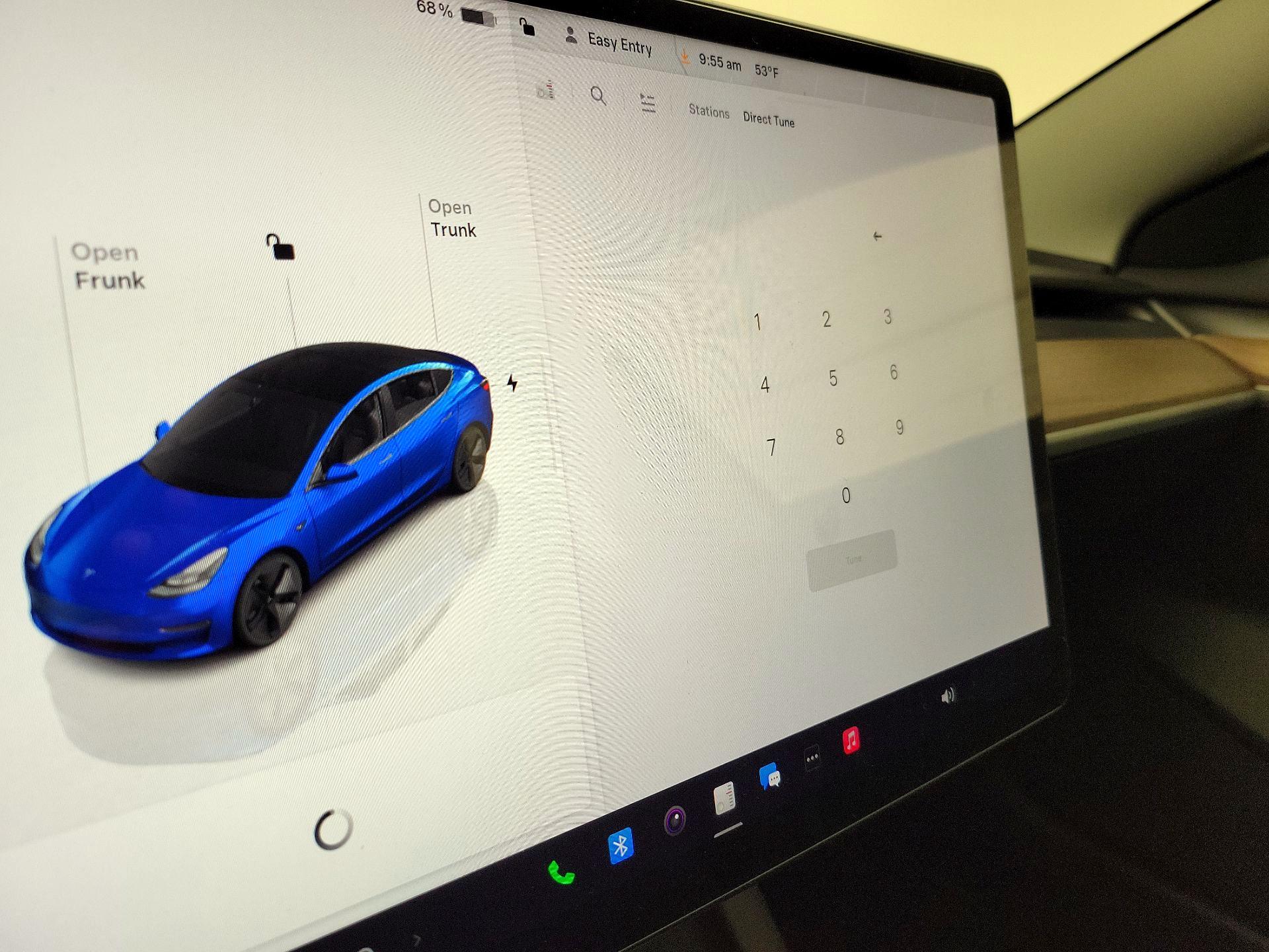 Thumbnail: 2022 Tesla Model 3 - 15