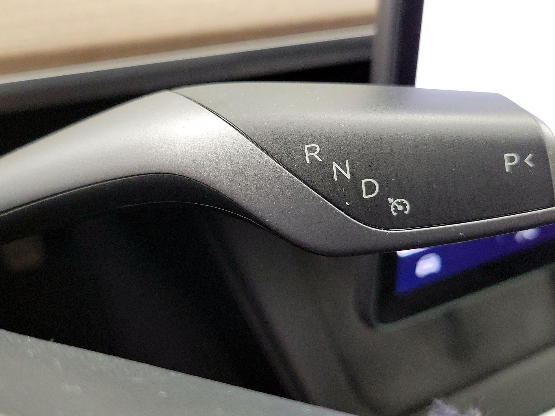 Thumbnail: 2022 Tesla Model 3 - 17