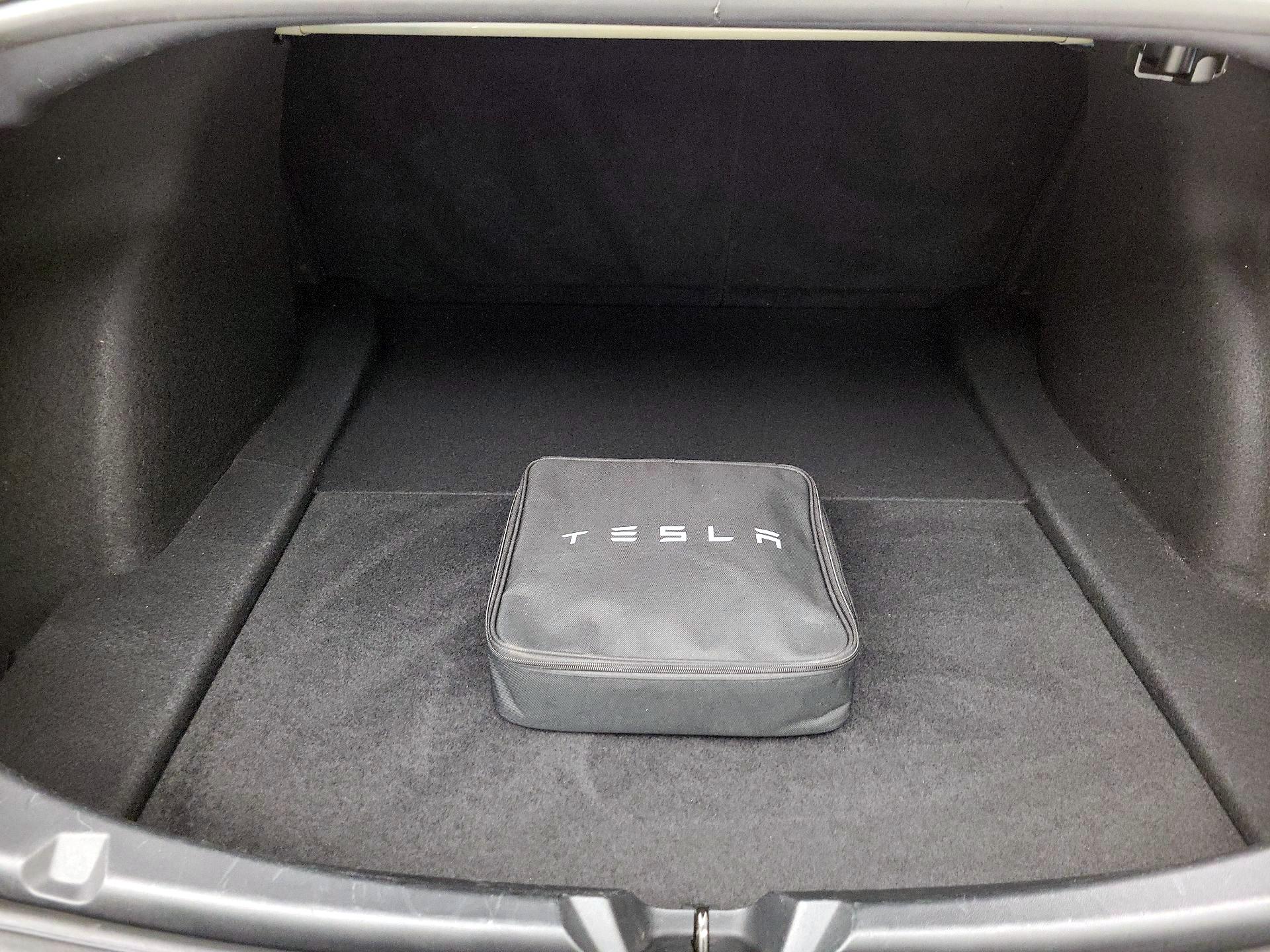 Thumbnail: 2022 Tesla Model 3 - 20