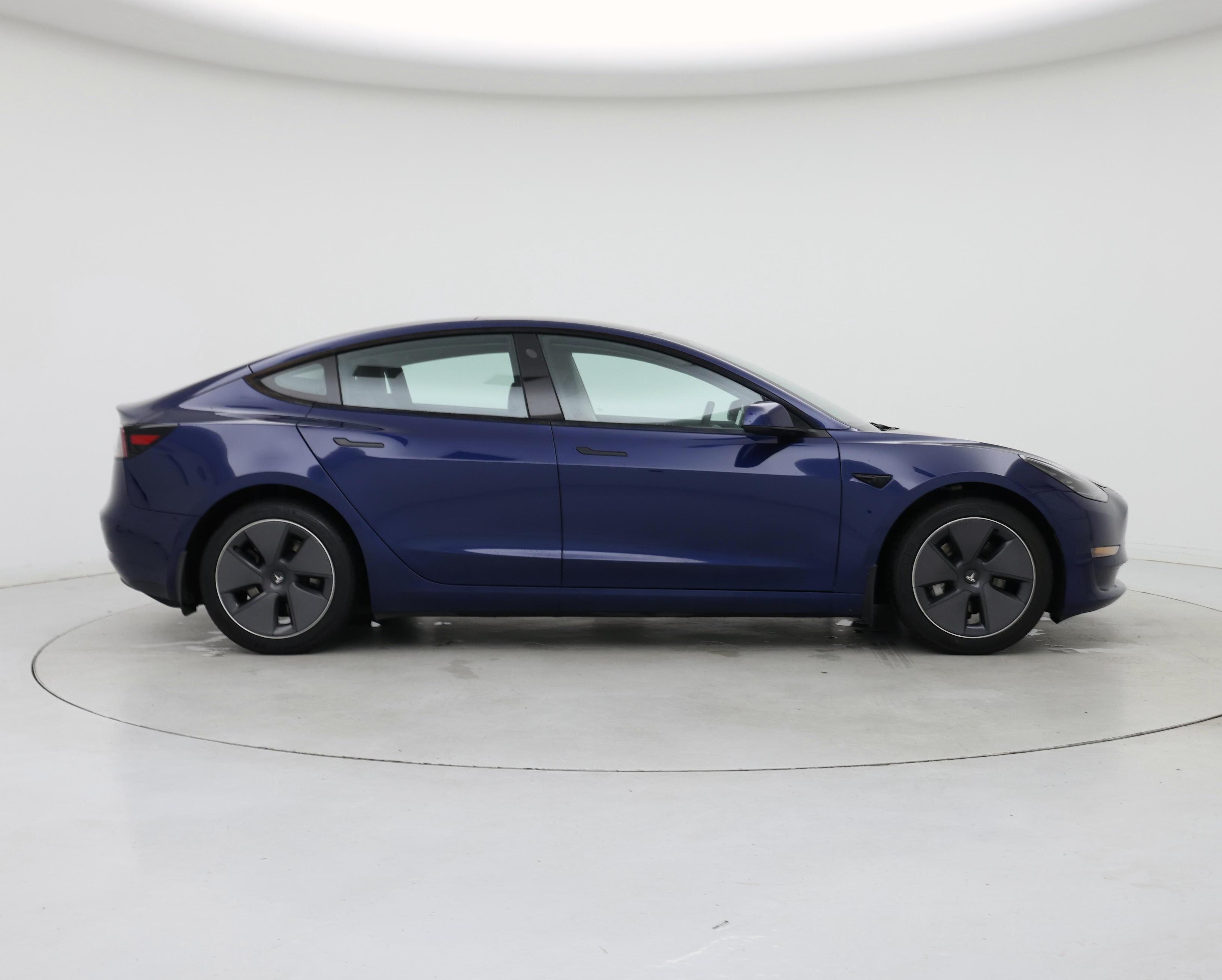 Thumbnail: 2022 Tesla Model 3 - 7