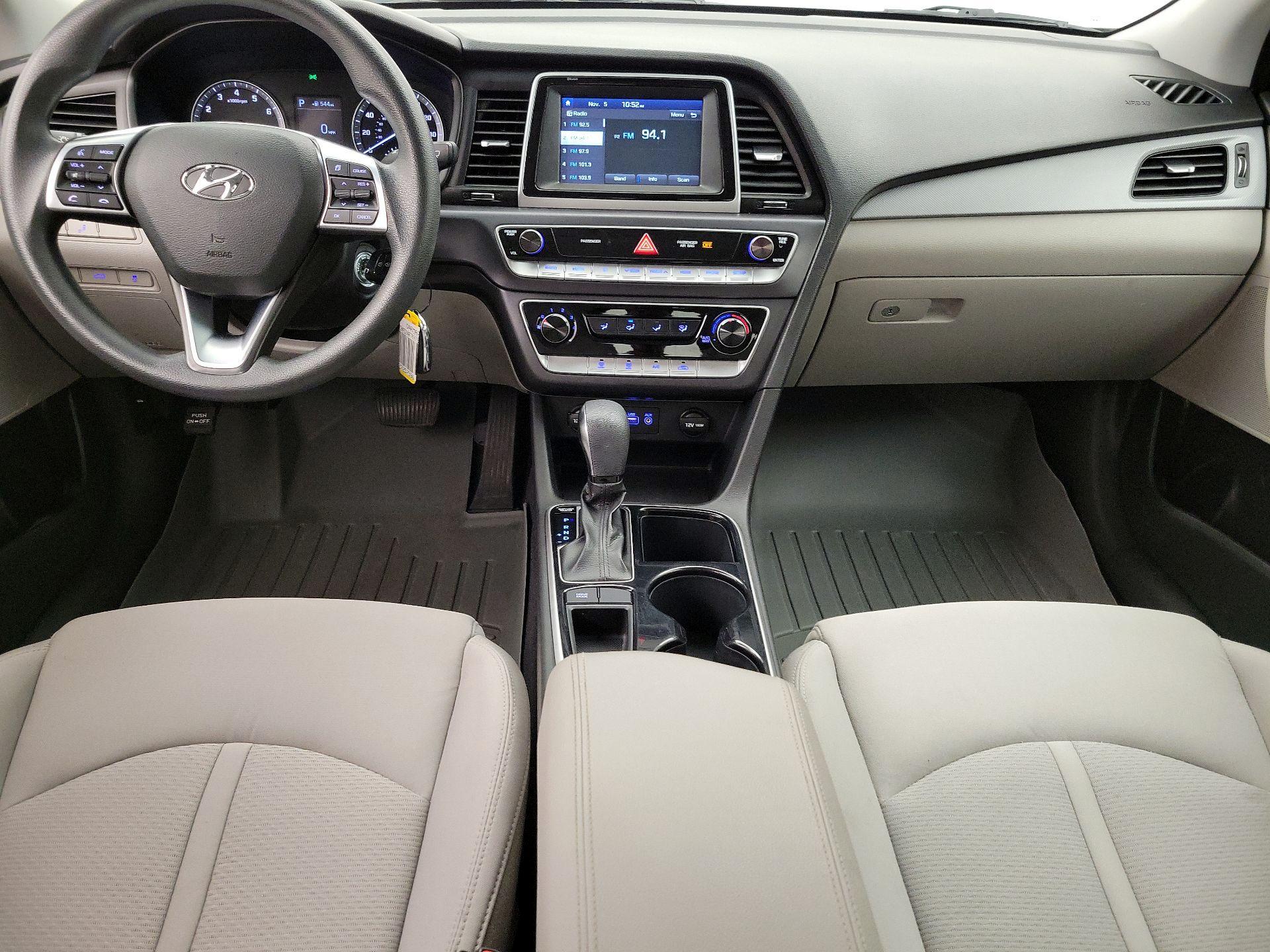 Thumbnail: 2019 Hyundai Sonata - 9