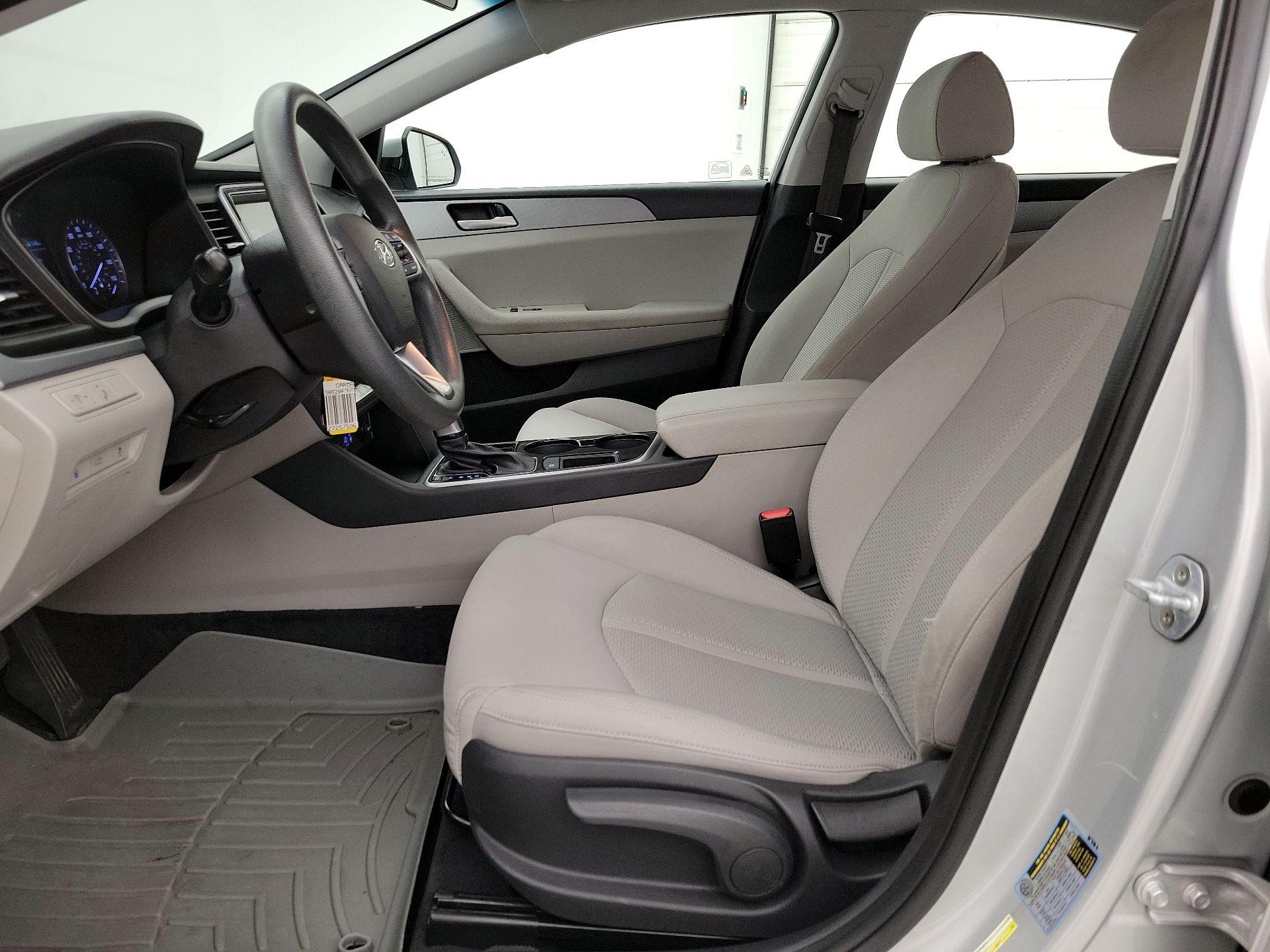 Thumbnail: 2019 Hyundai Sonata - 11