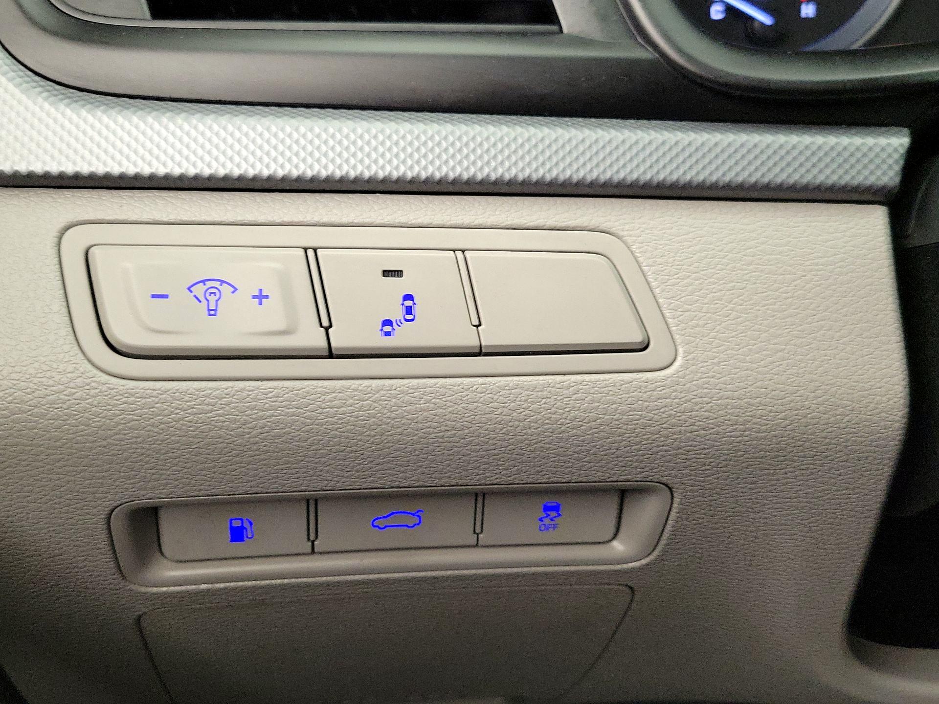 Thumbnail: 2019 Hyundai Sonata - 13