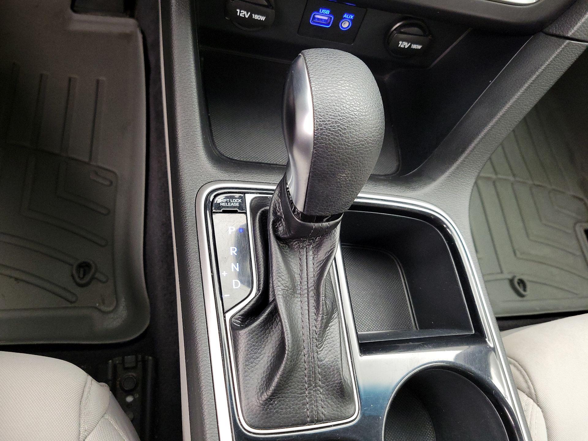 Thumbnail: 2019 Hyundai Sonata - 17