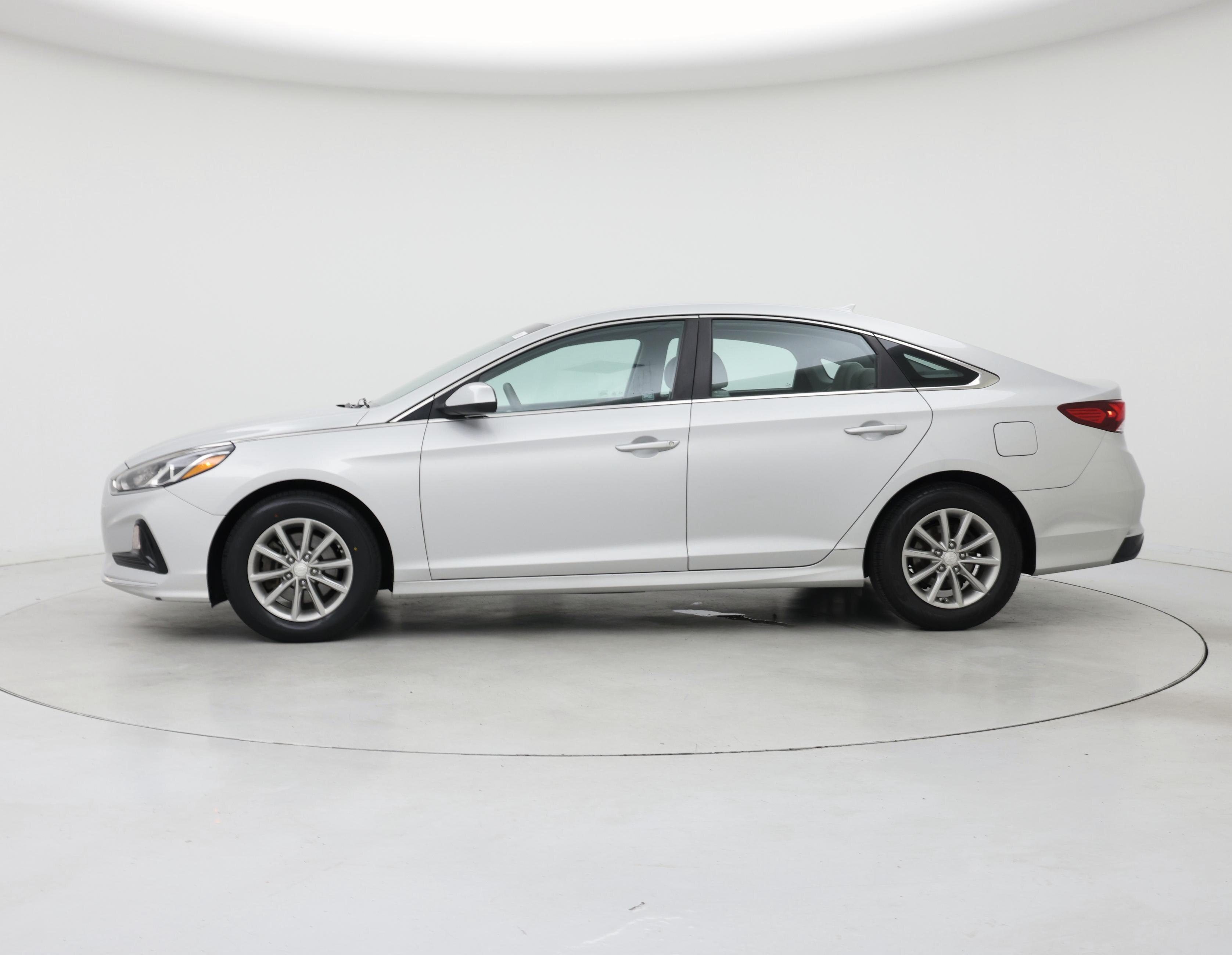 Thumbnail: 2019 Hyundai Sonata - 3