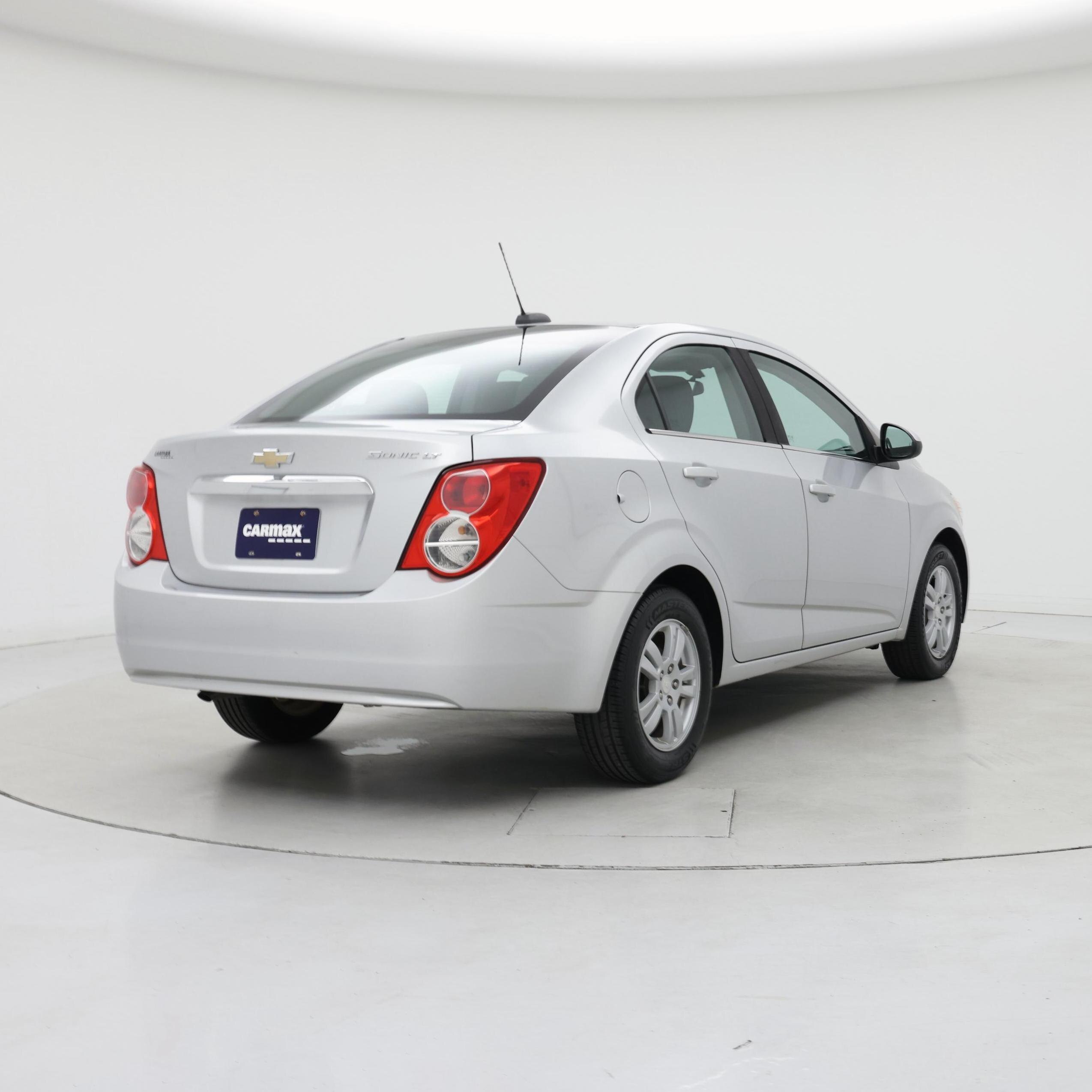 Thumbnail: 2015 Chevrolet Sonic - 8