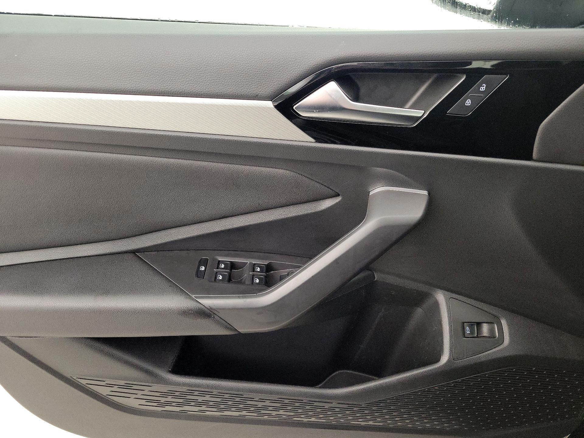 Thumbnail: 2020 Volkswagen Jetta - 12