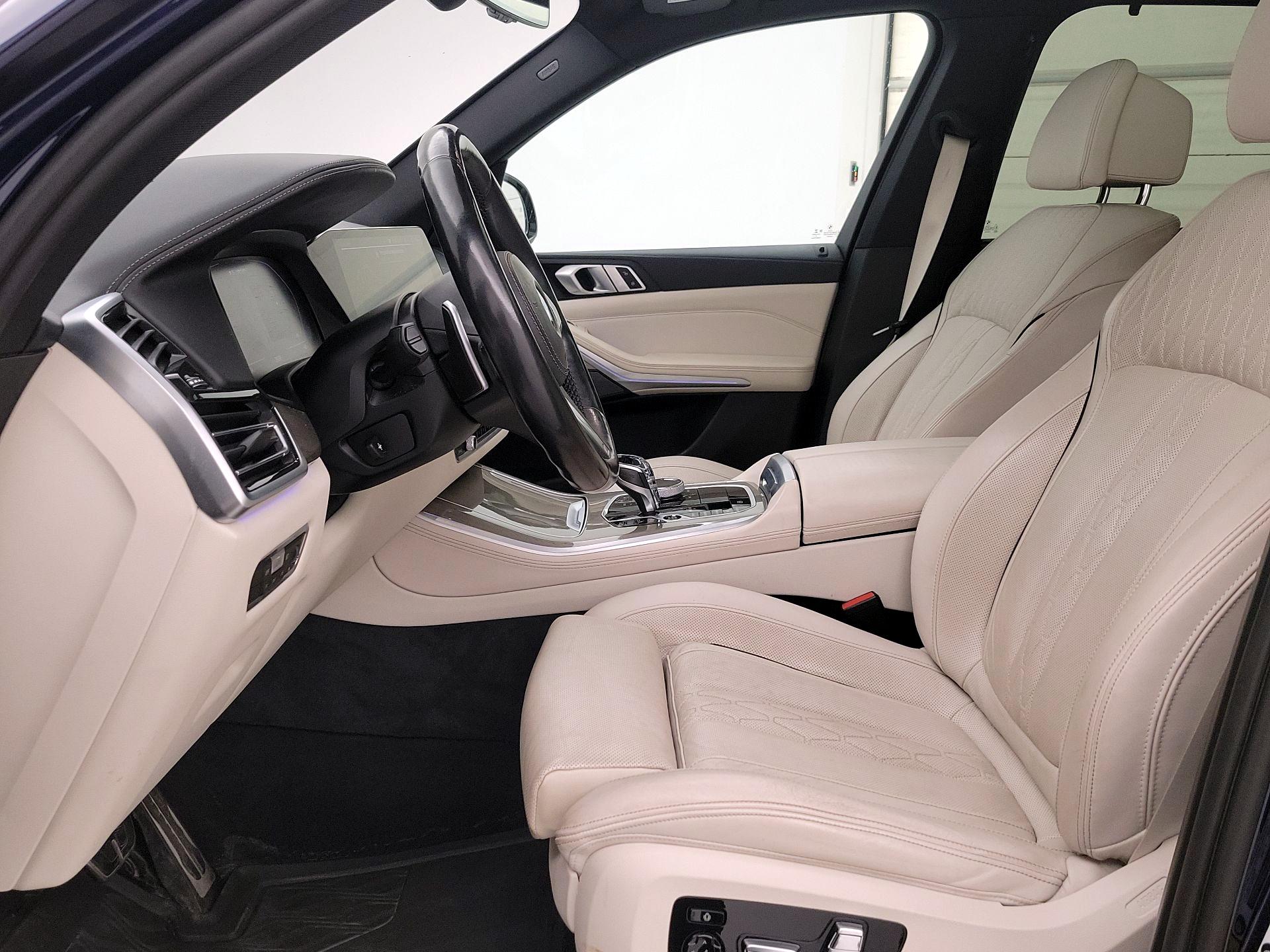 Thumbnail: 2022 BMW X5 - 11