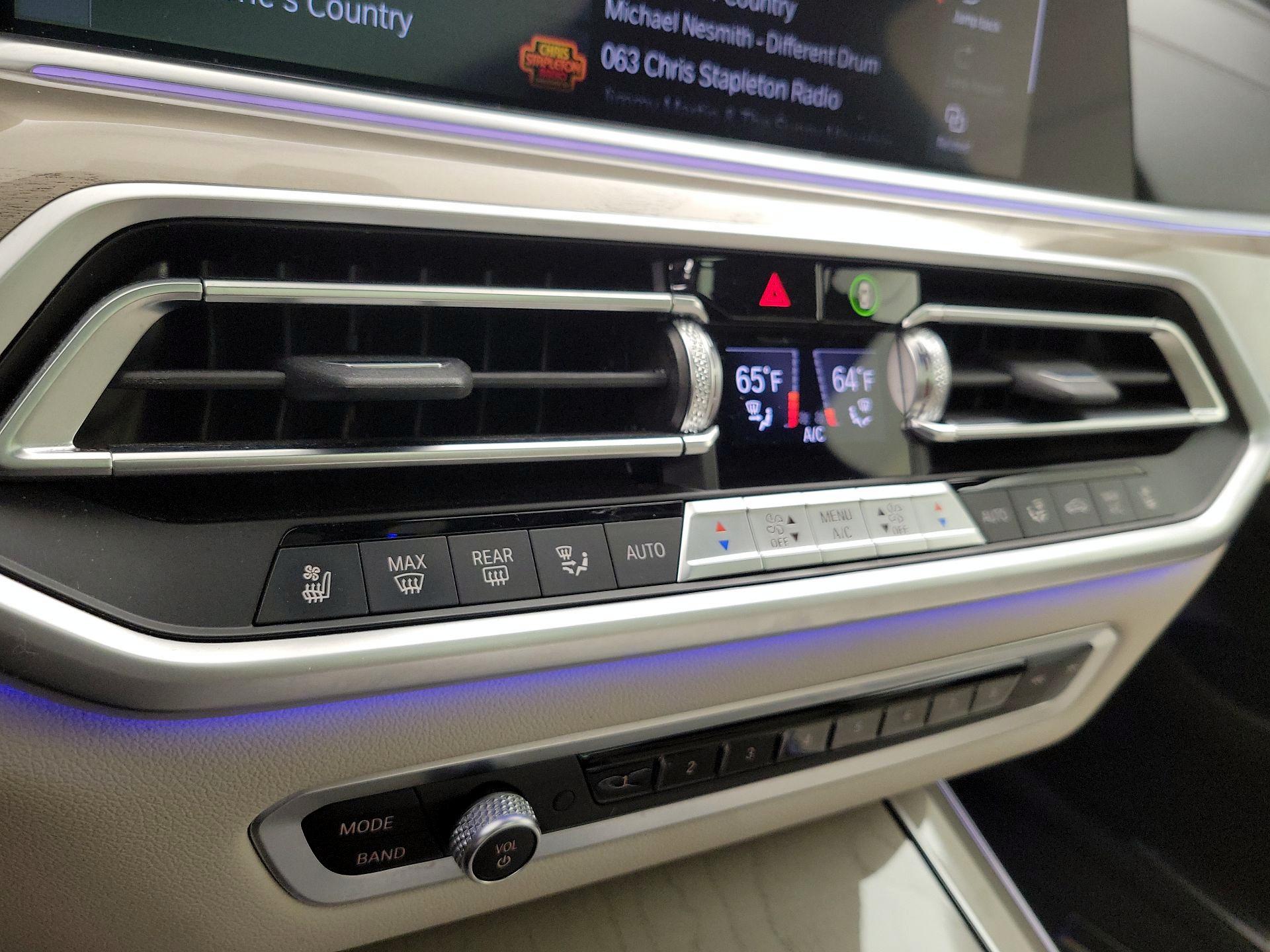 Thumbnail: 2022 BMW X5 - 17