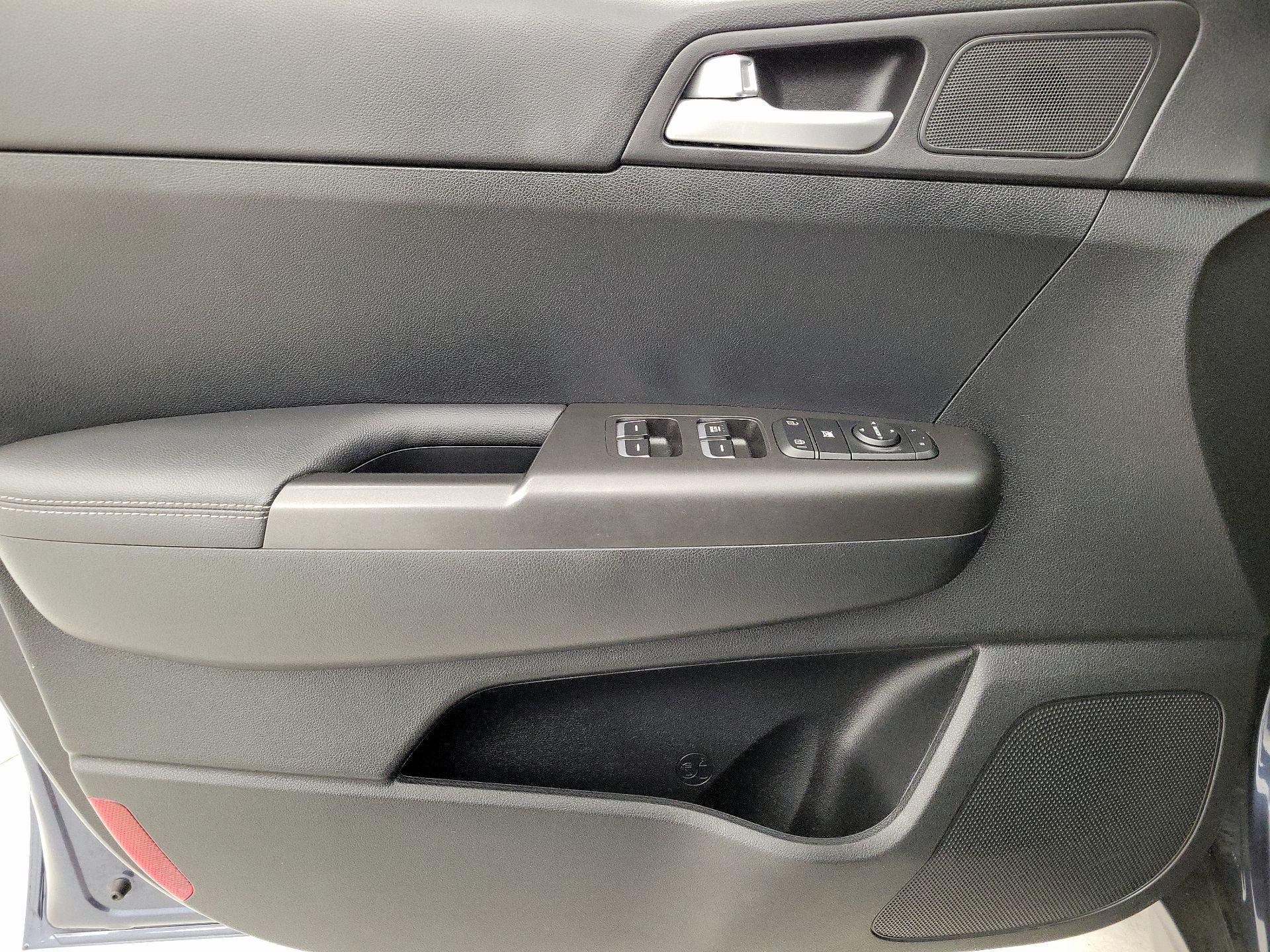 Thumbnail: 2022 Kia Sportage - 12