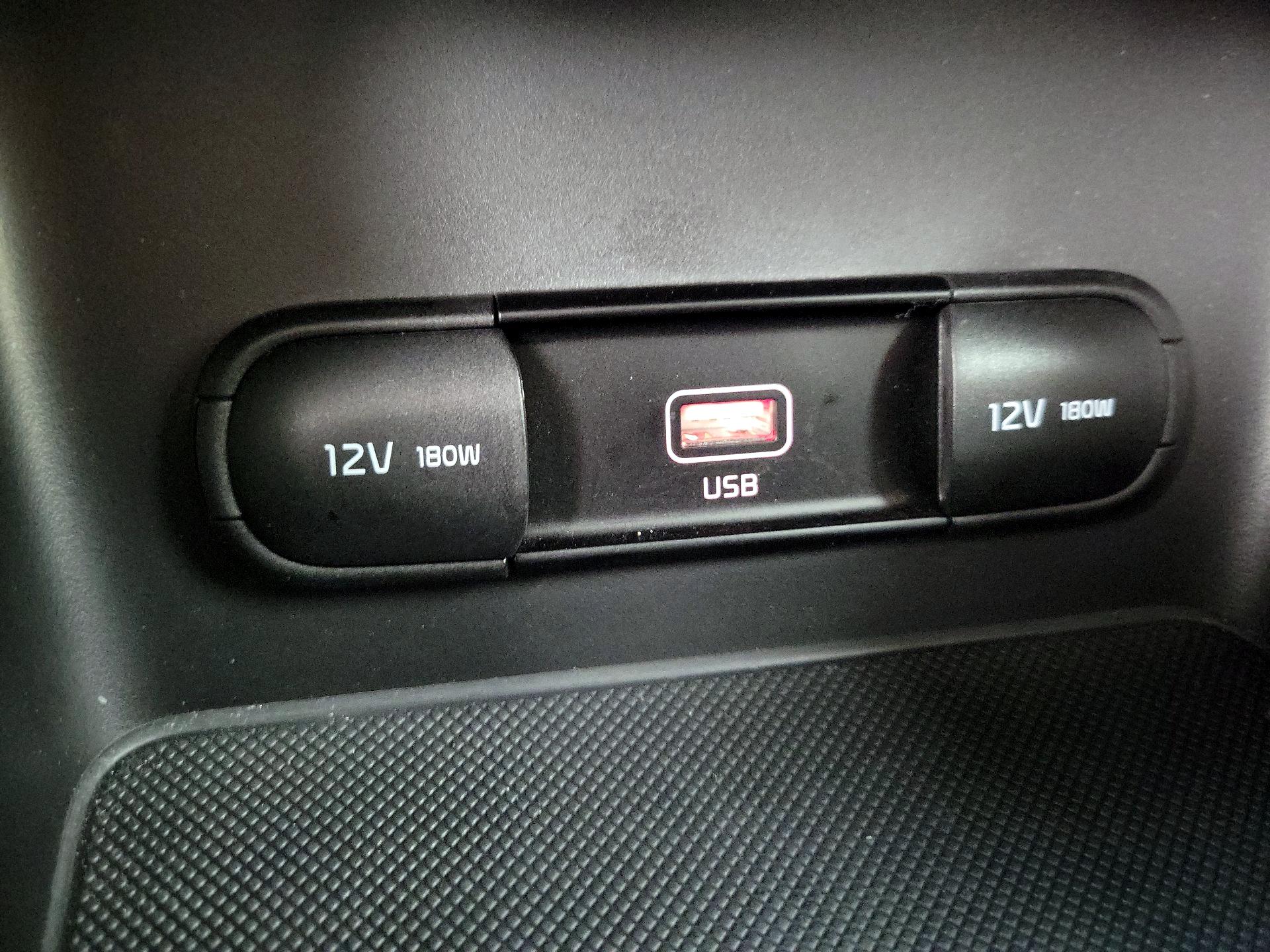 Thumbnail: 2022 Kia Sportage - 18