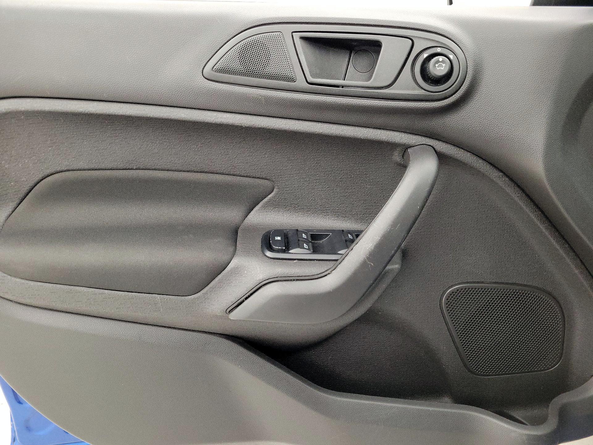 Thumbnail: 2019 Ford Fiesta - 12