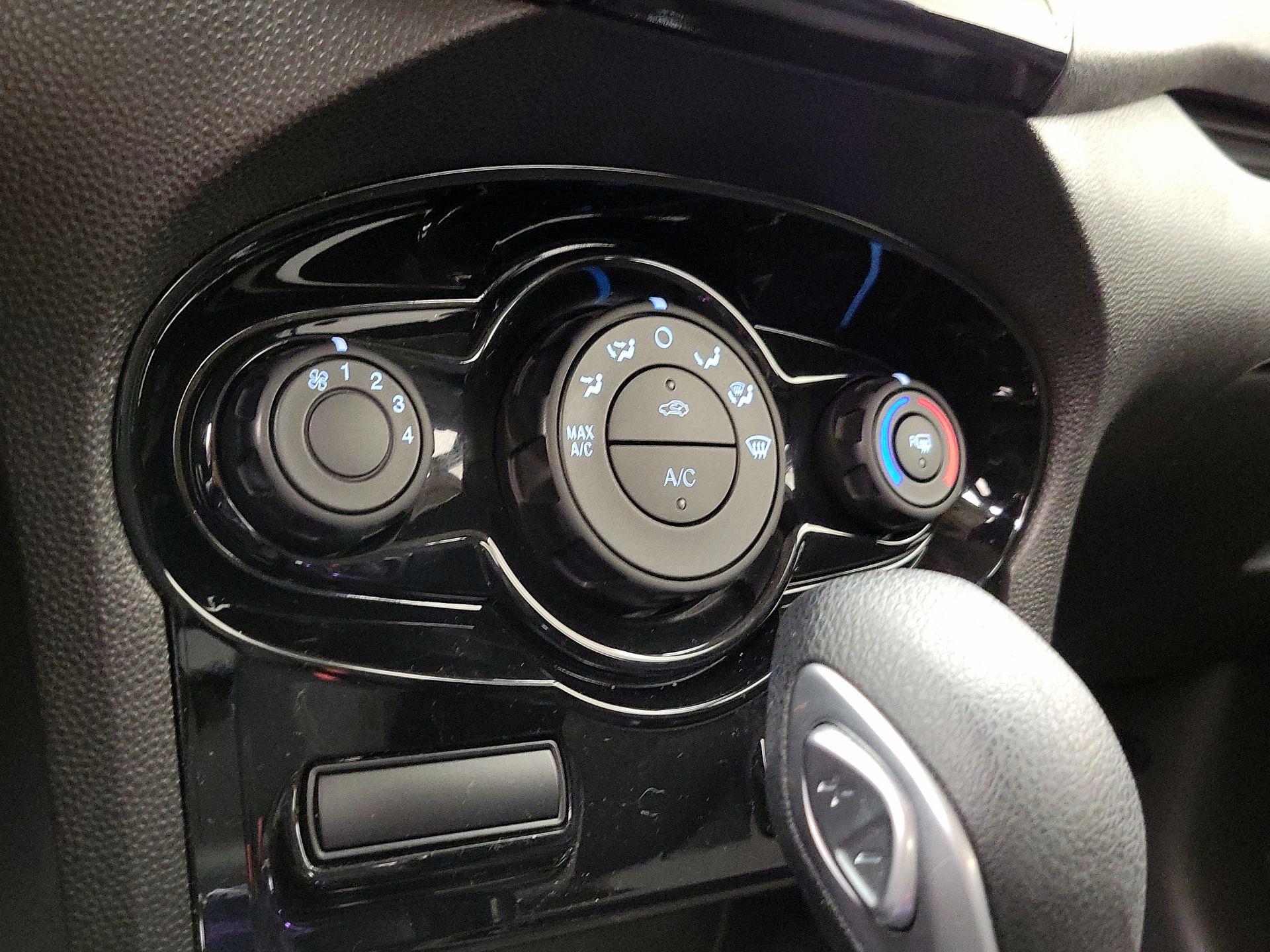 Thumbnail: 2019 Ford Fiesta - 16