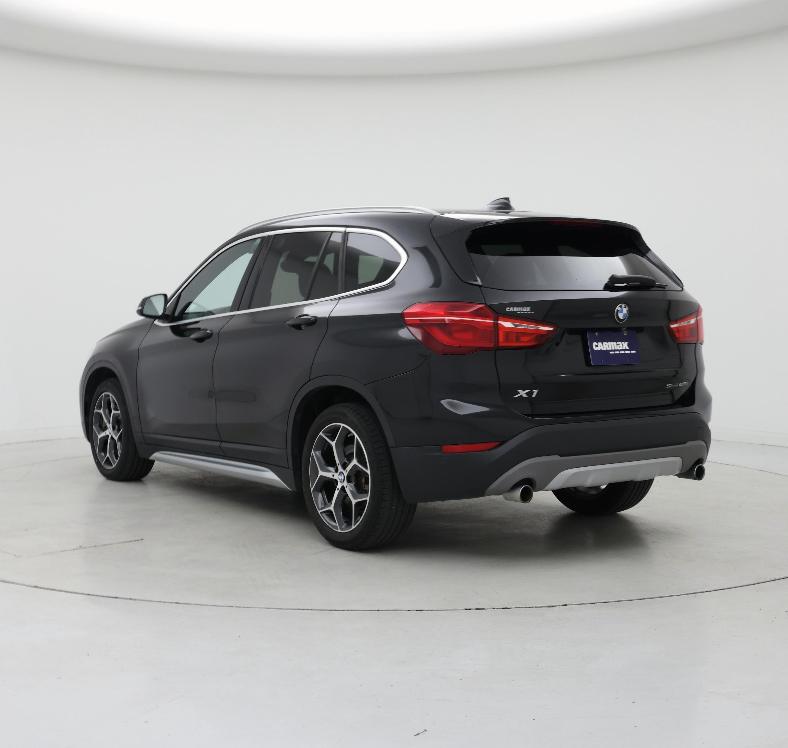 Thumbnail: 2018 BMW X1 - 2