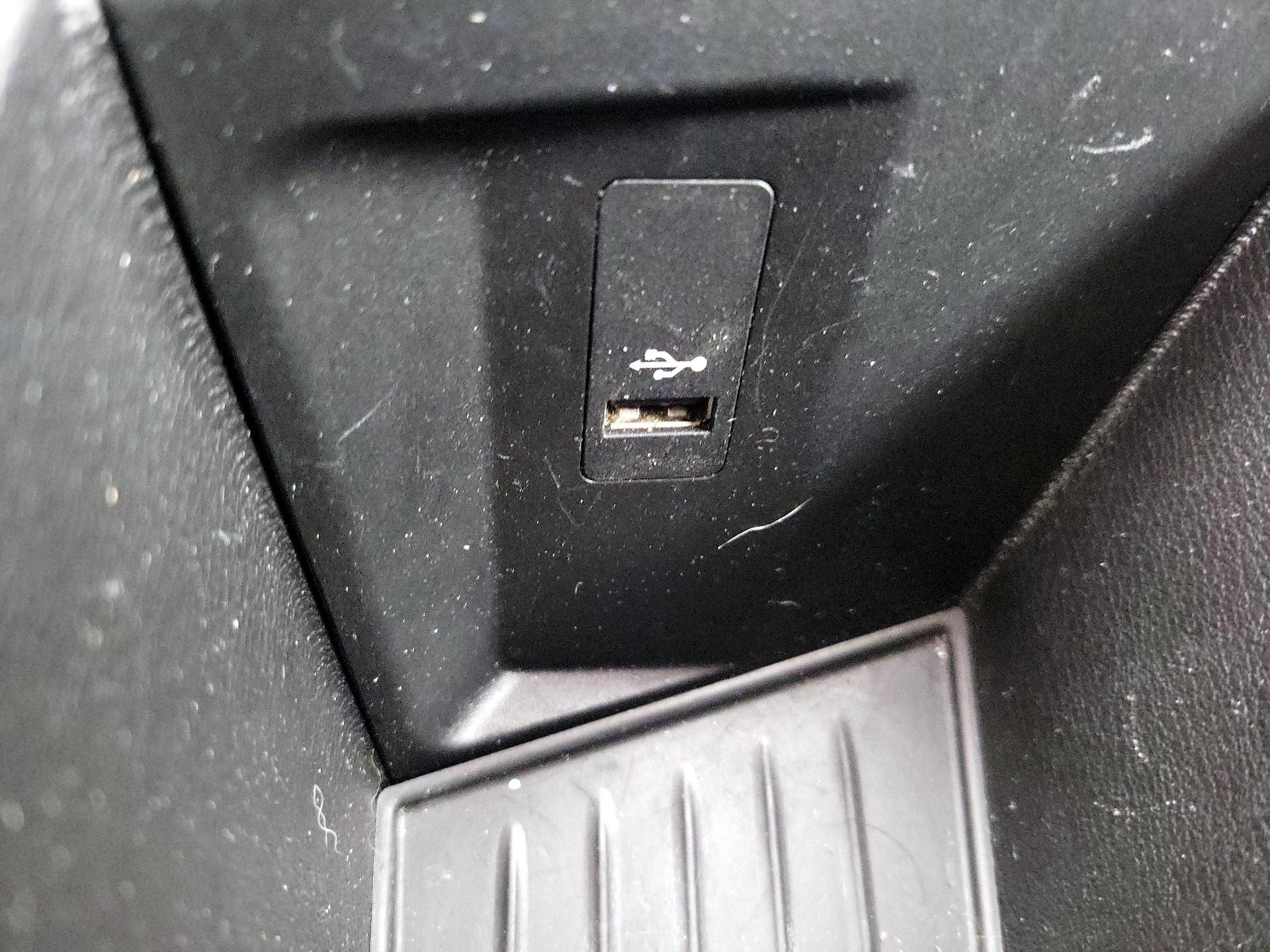 Thumbnail: 2018 BMW X1 - 19