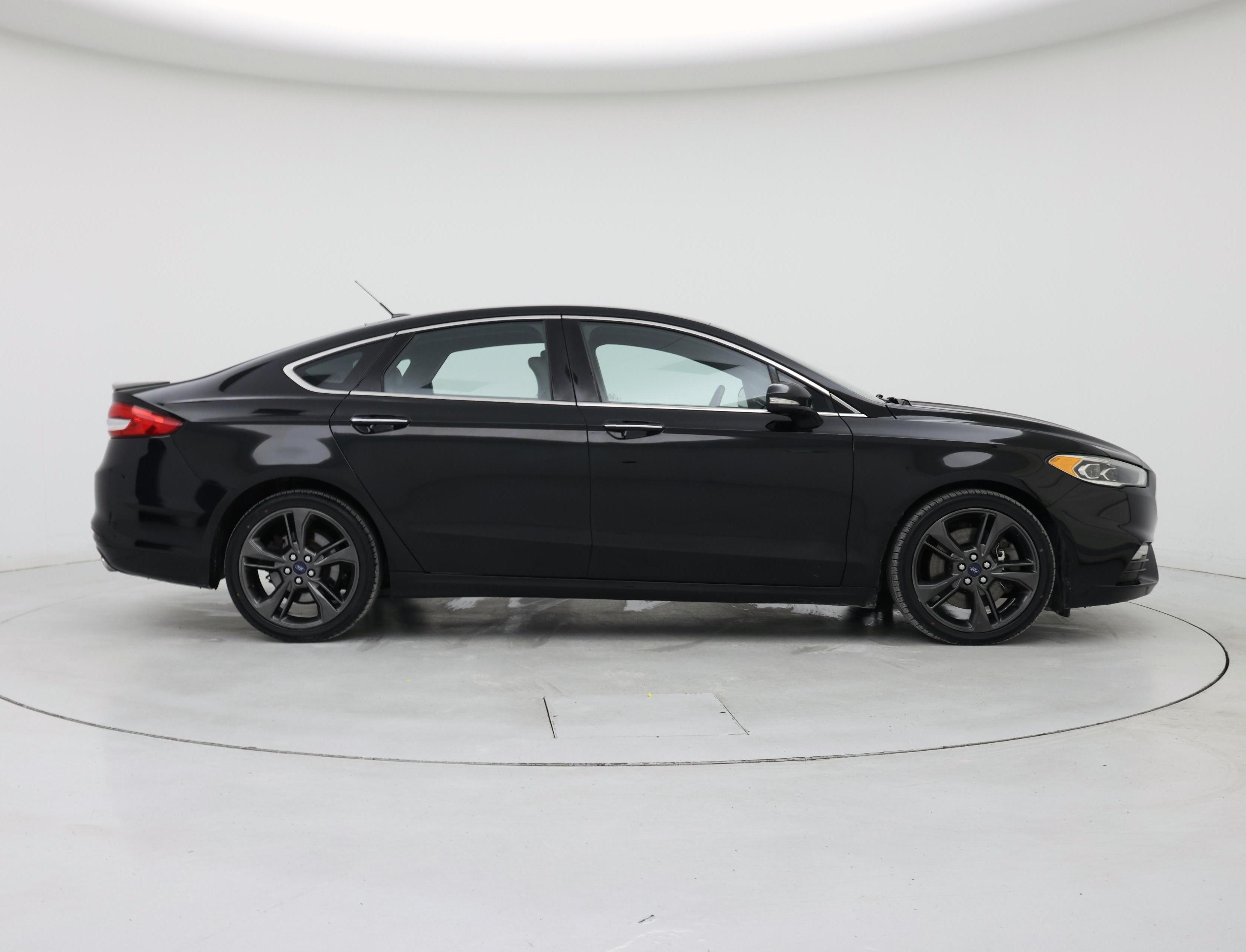 Thumbnail: 2017 Ford Fusion - 7