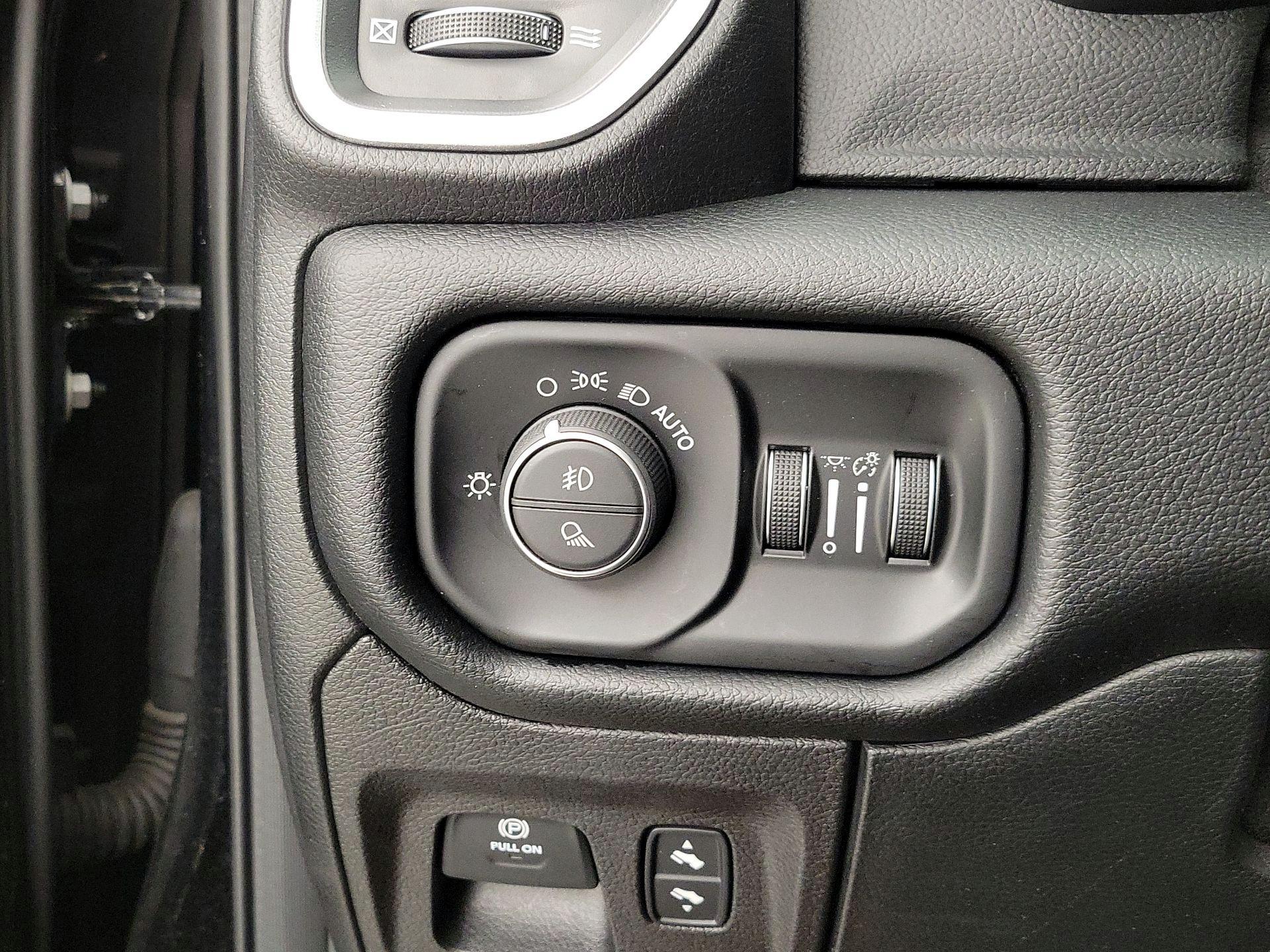 Thumbnail: 2020 RAM 1500 - 13