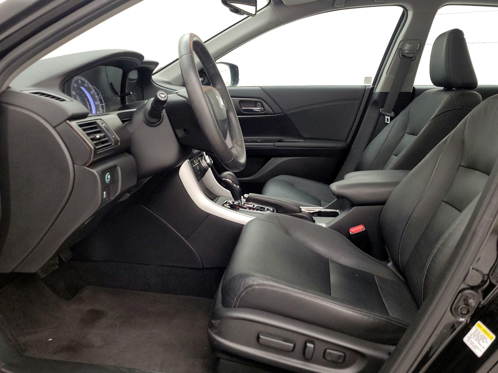 Thumbnail: 2015 Honda Accord - 11