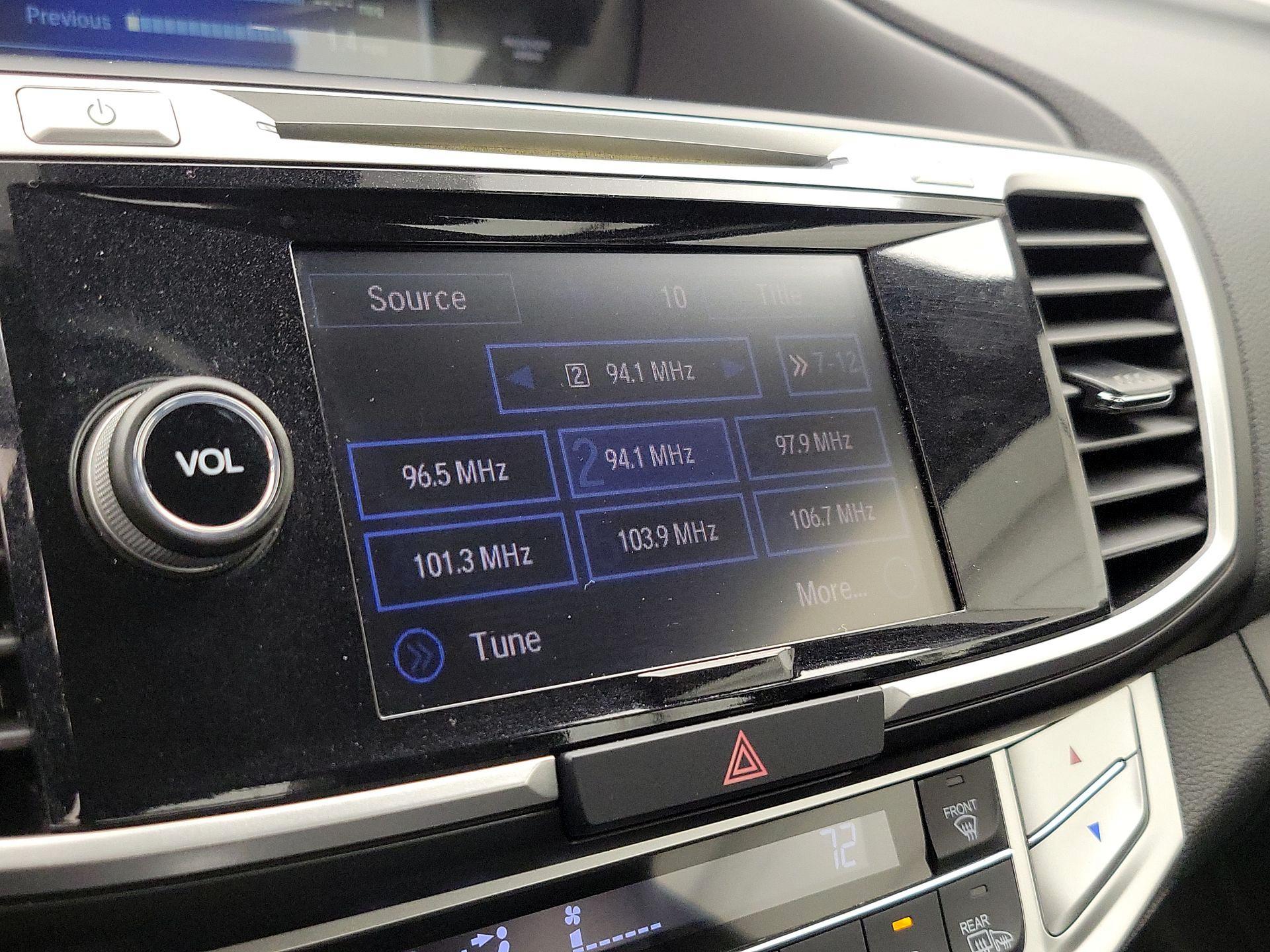 Thumbnail: 2015 Honda Accord - 16