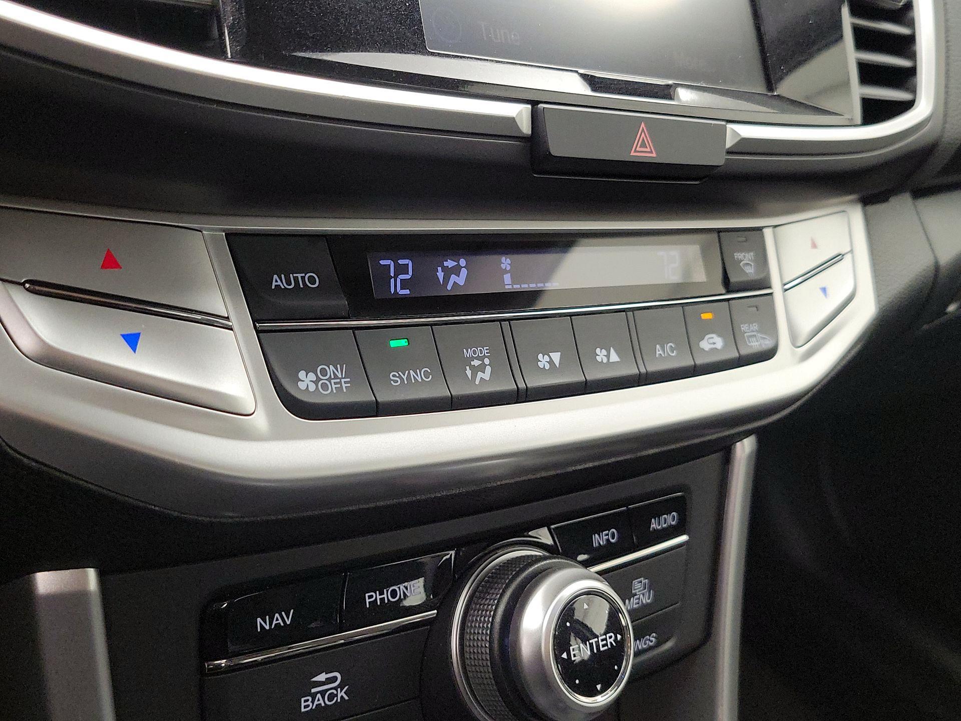 Thumbnail: 2015 Honda Accord - 17