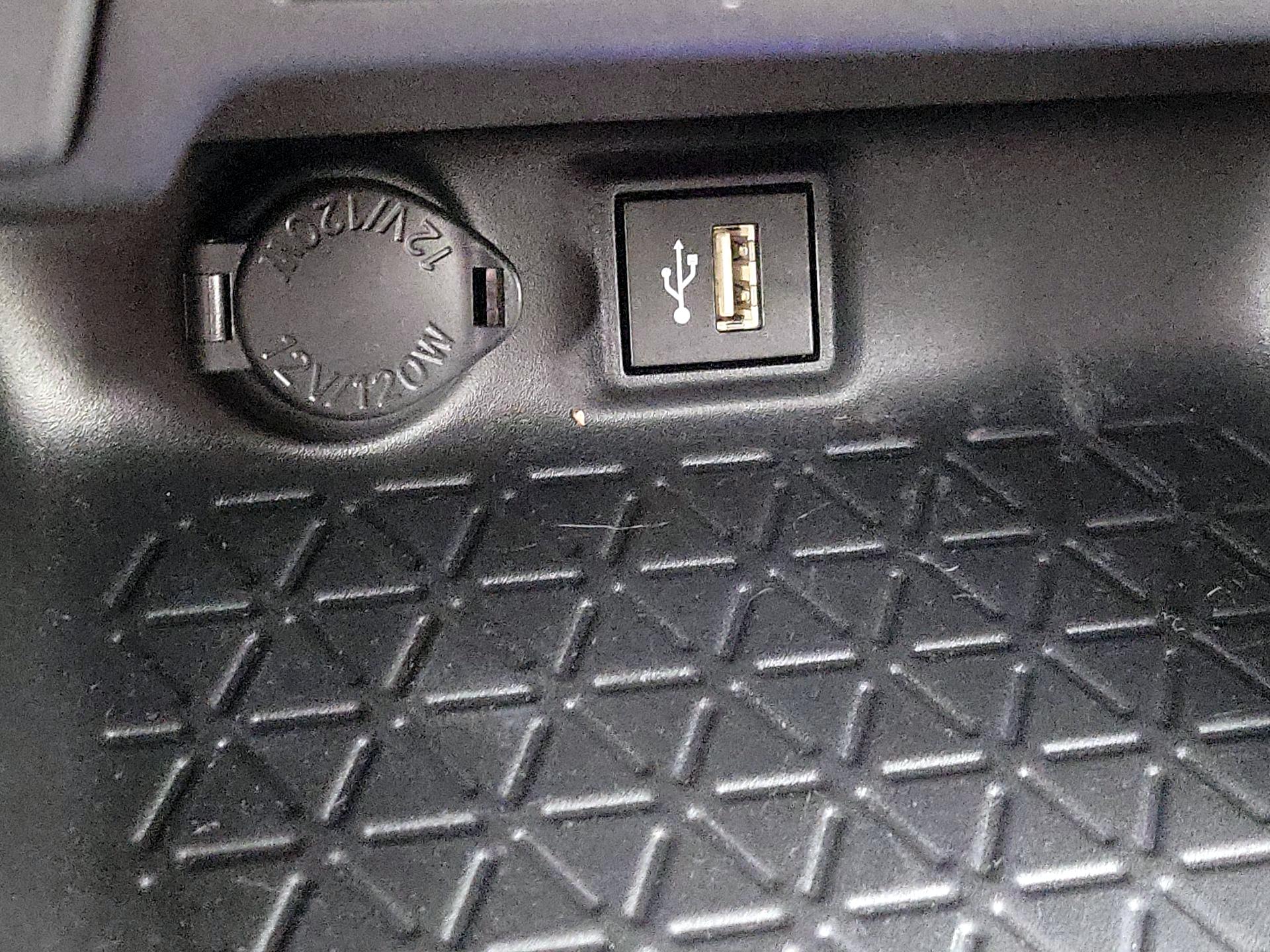 Thumbnail: 2024 Toyota RAV4 - 18