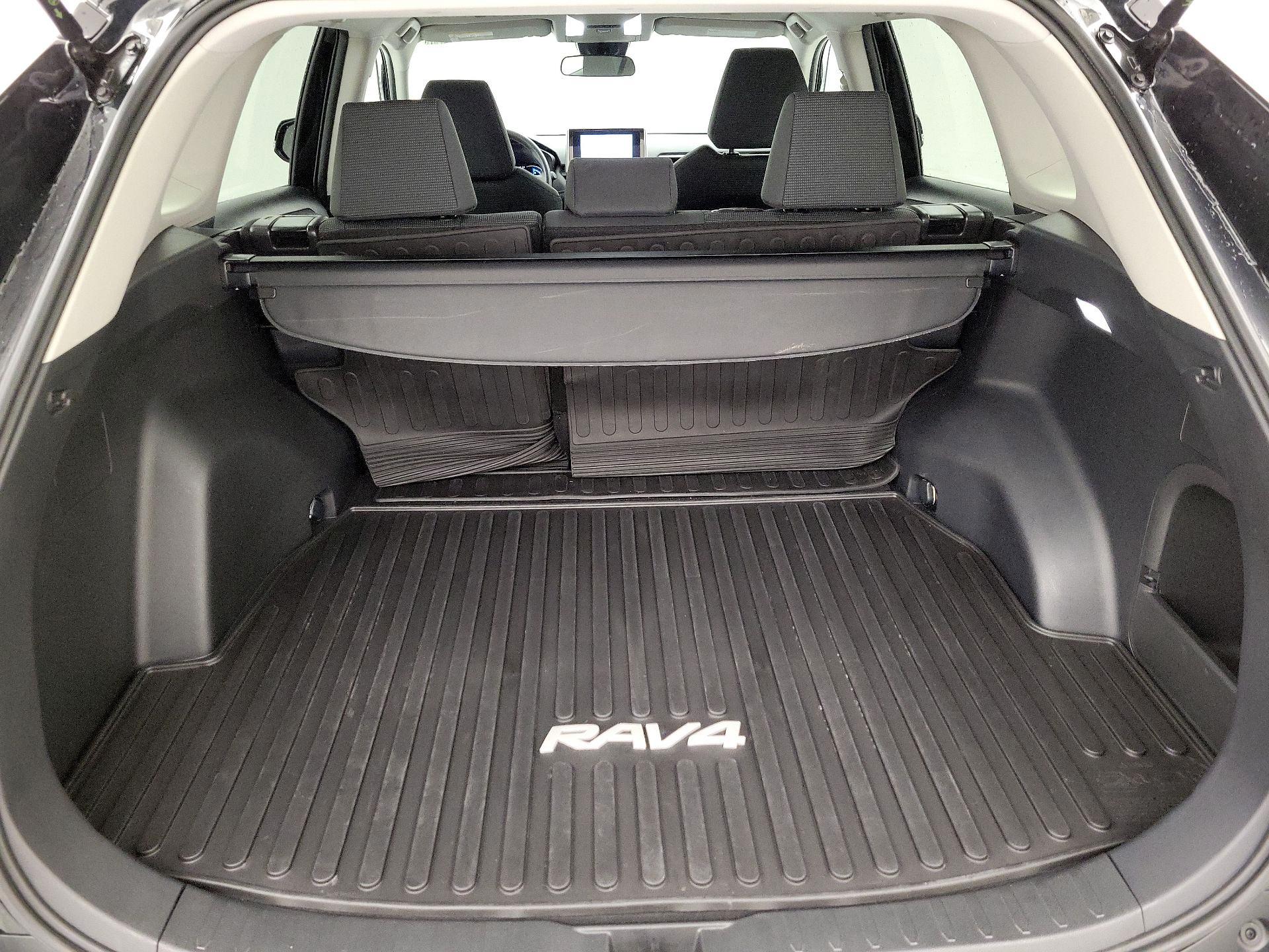 Thumbnail: 2024 Toyota RAV4 - 20