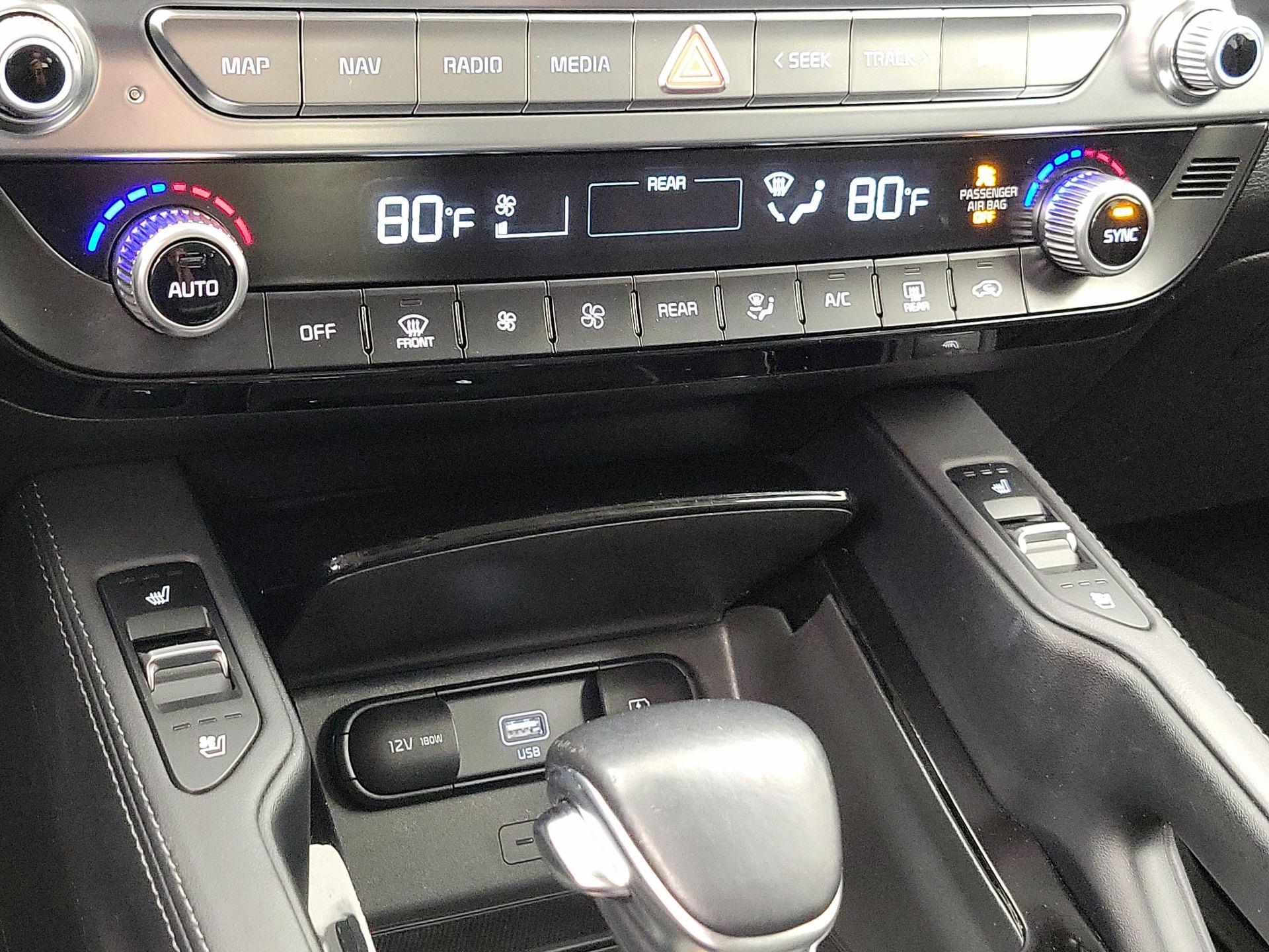 Thumbnail: 2020 Kia Telluride - 17