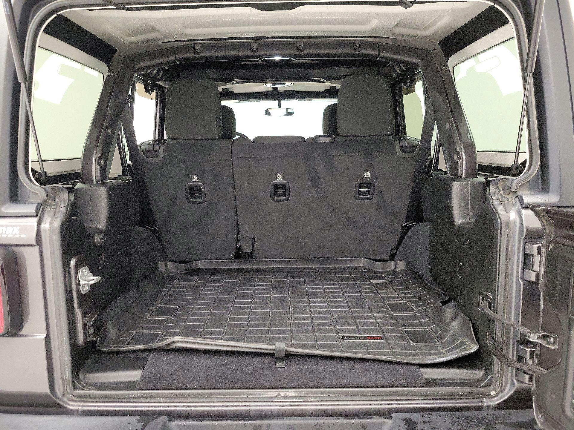 Thumbnail: 2020 Jeep Wrangler - 20