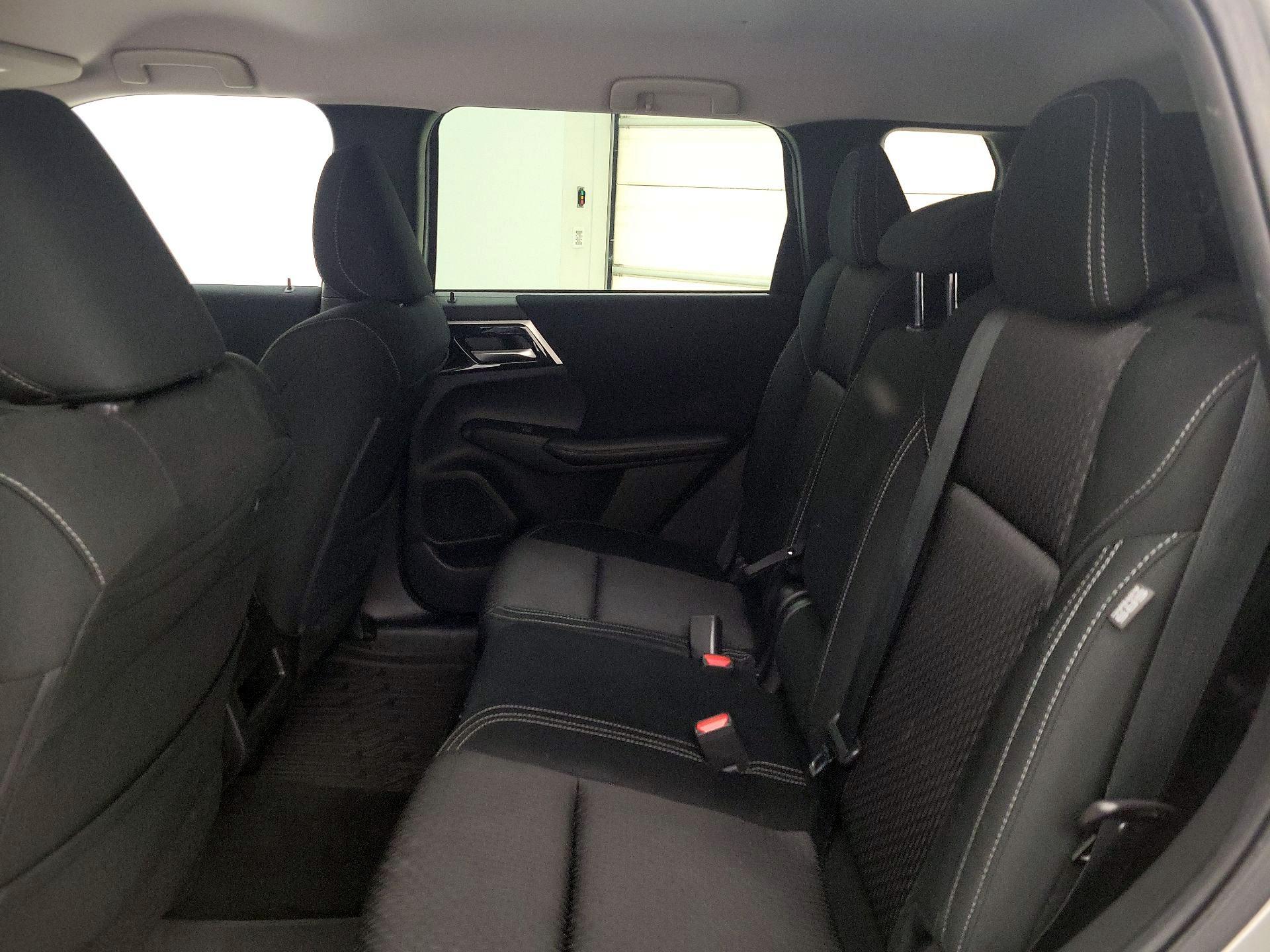 Thumbnail: 2022 Mitsubishi Outlander - 19