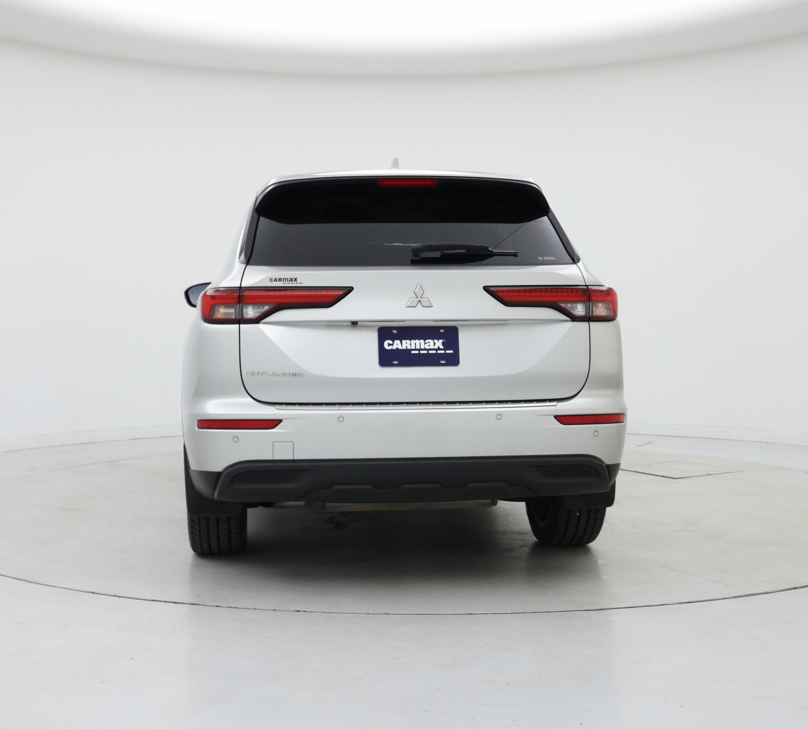 Thumbnail: 2022 Mitsubishi Outlander - 6