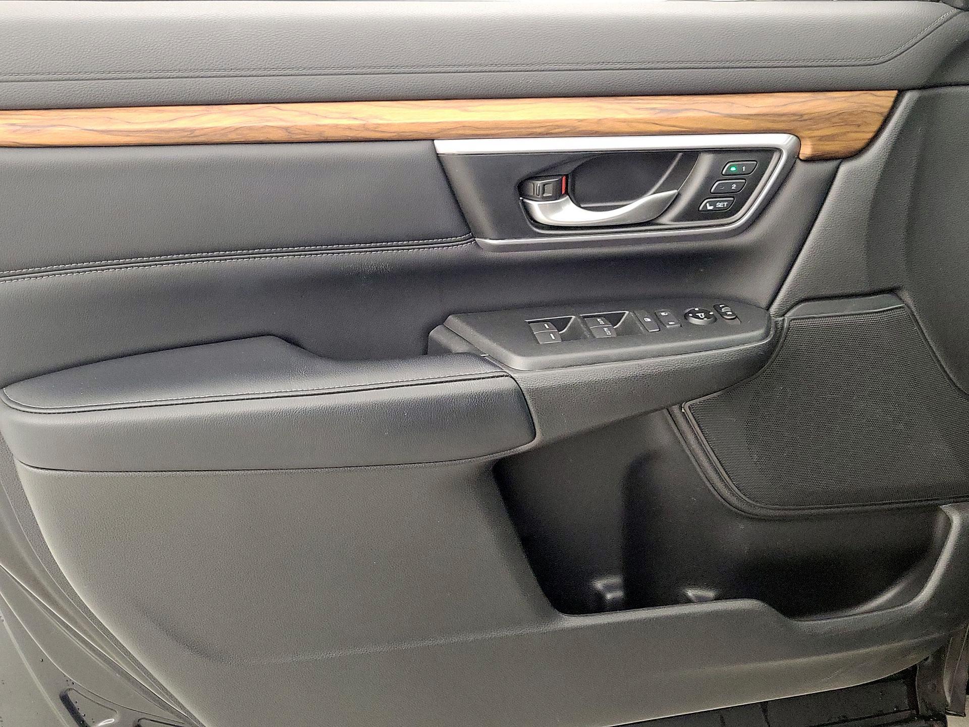 Thumbnail: 2017 Honda CR-V - 12