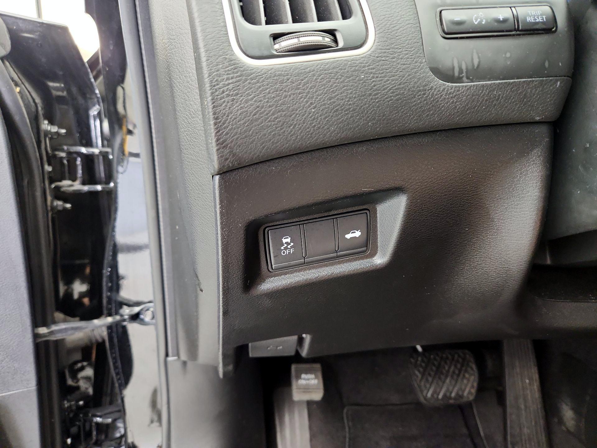 Thumbnail: 2021 INFINITI Q50 - 13