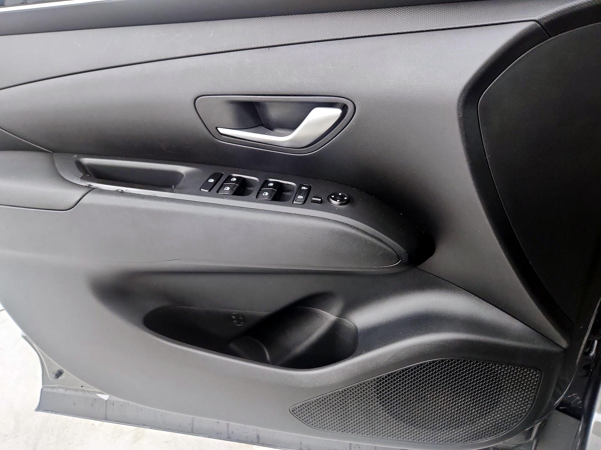 Thumbnail: 2022 Hyundai Tucson - 12