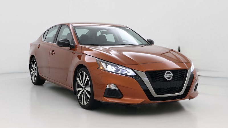 2022 Nissan Altima SR Hero Image