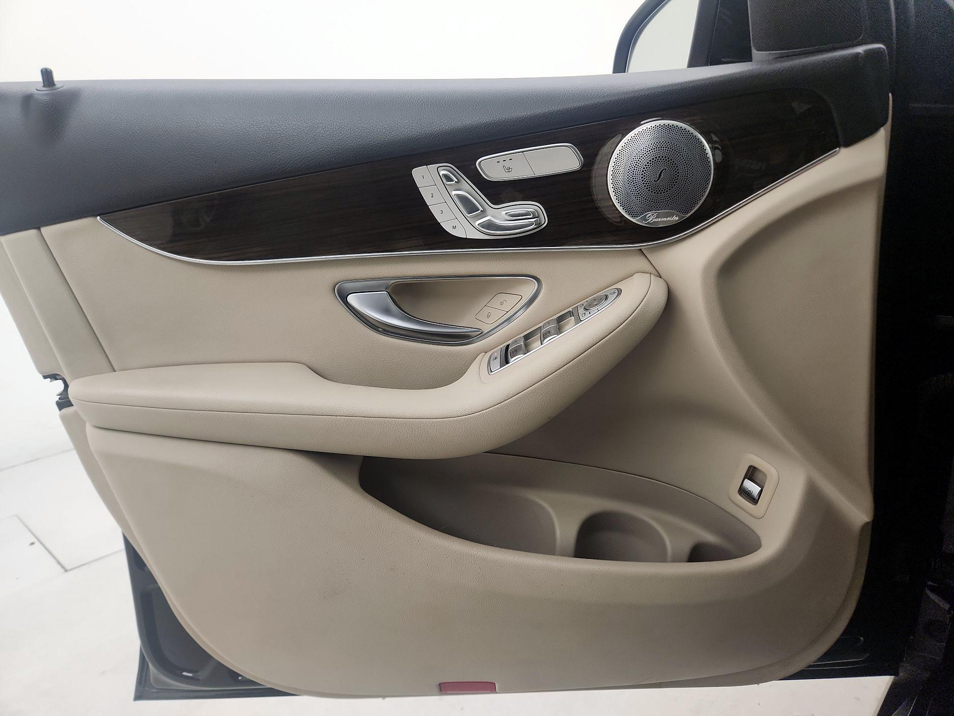 Thumbnail: 2019 Mercedes-Benz GLC - 12